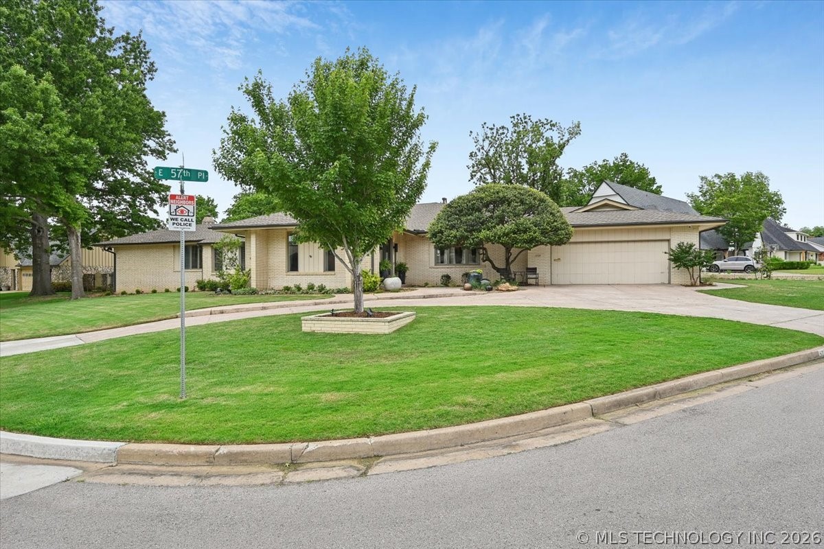 5715 S Evanston Place Tulsa OK 74105