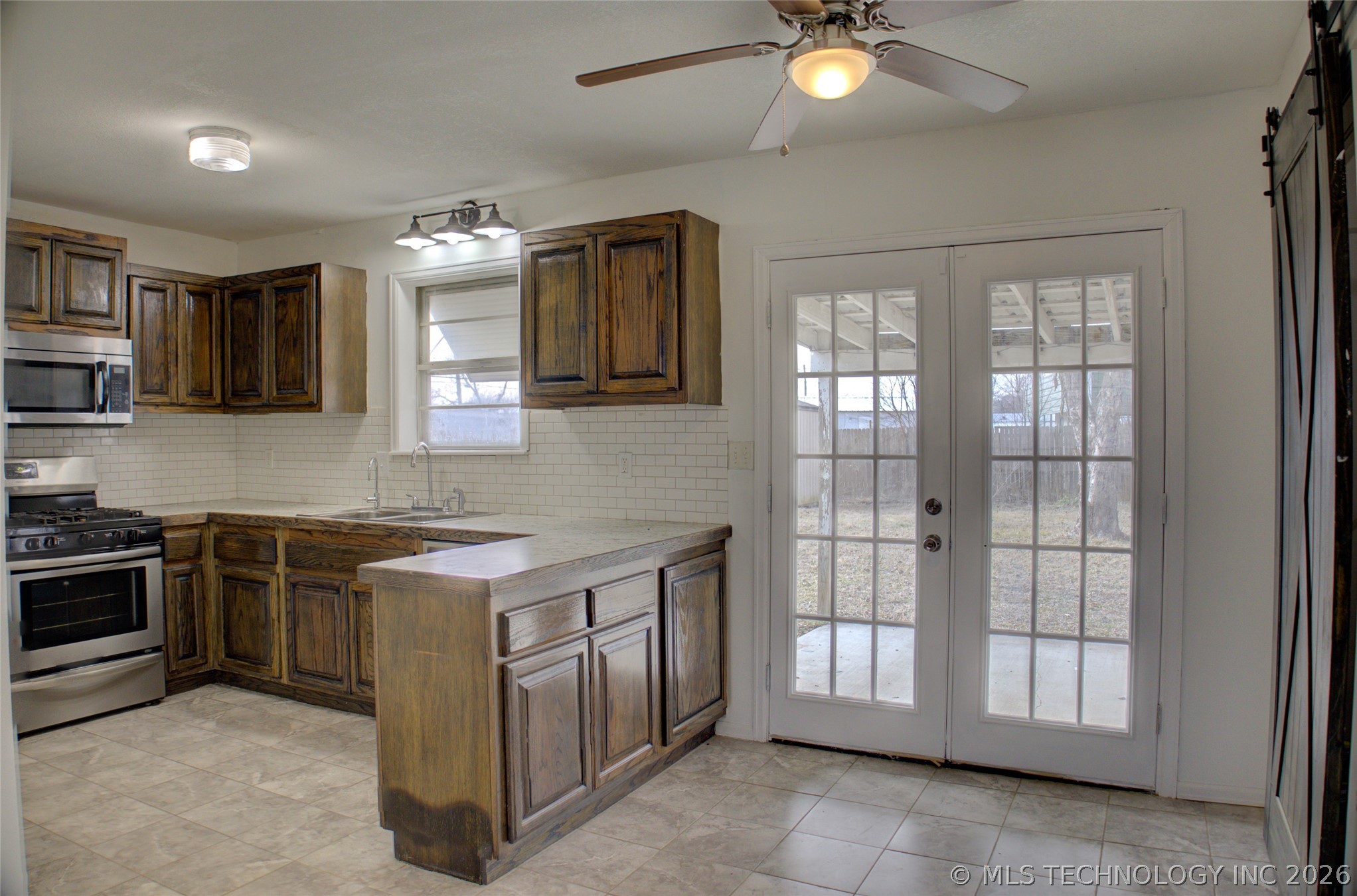 1405 N Lang Street Claremore OK 74017