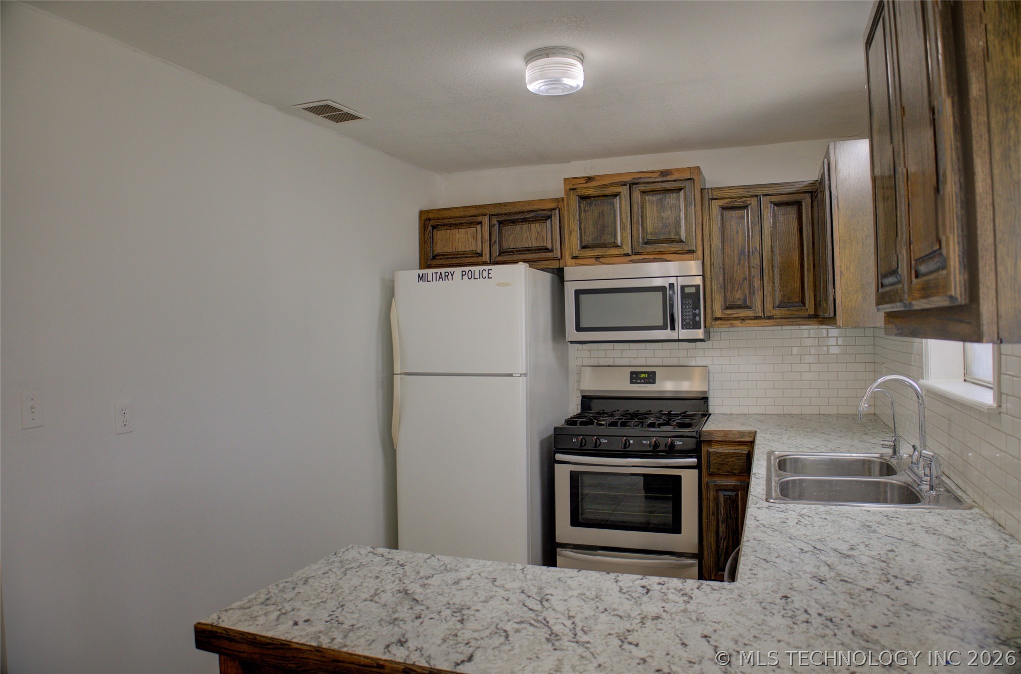 1405 N Lang Street Claremore OK 74017