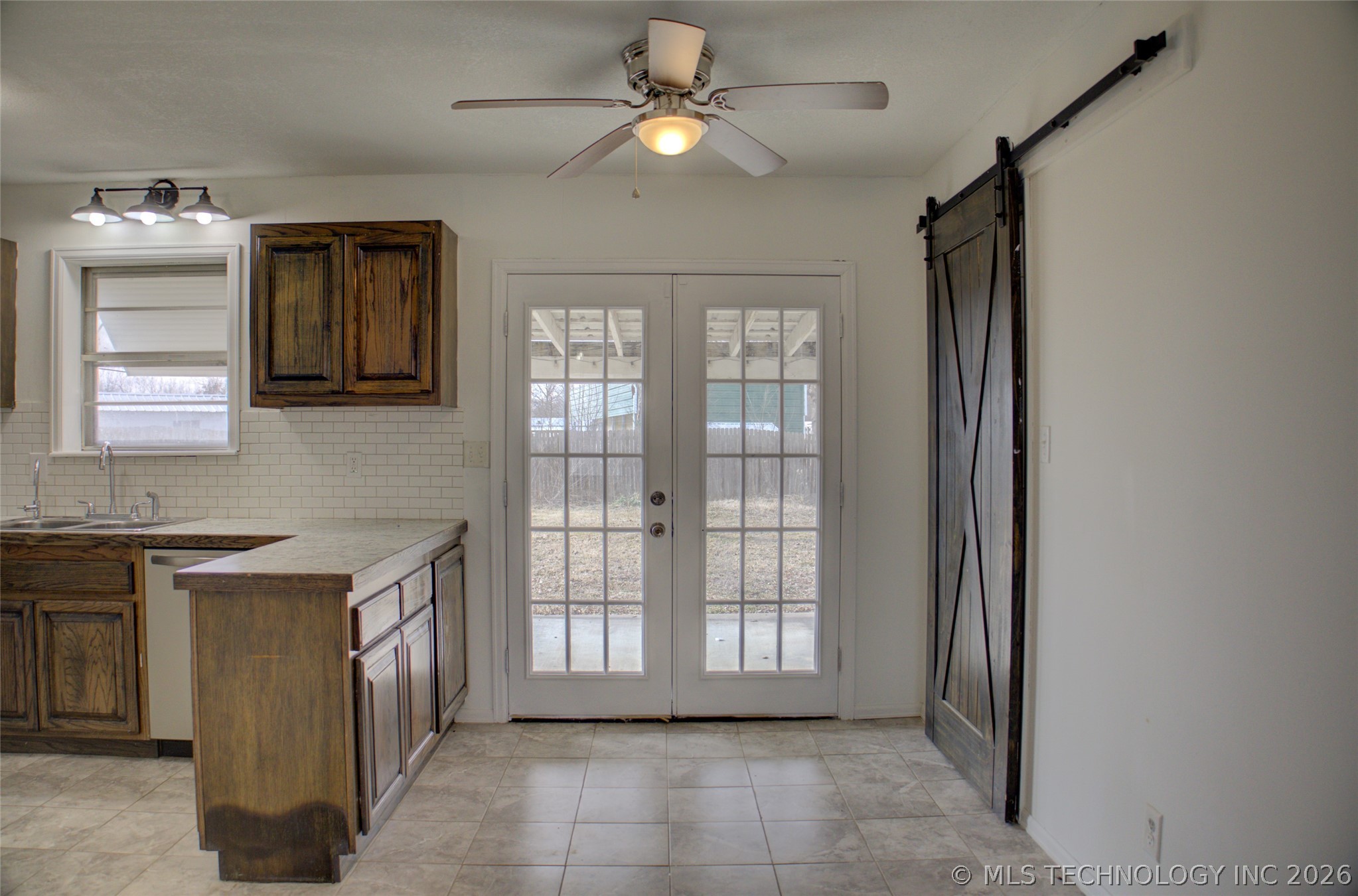 1405 N Lang Street Claremore OK 74017