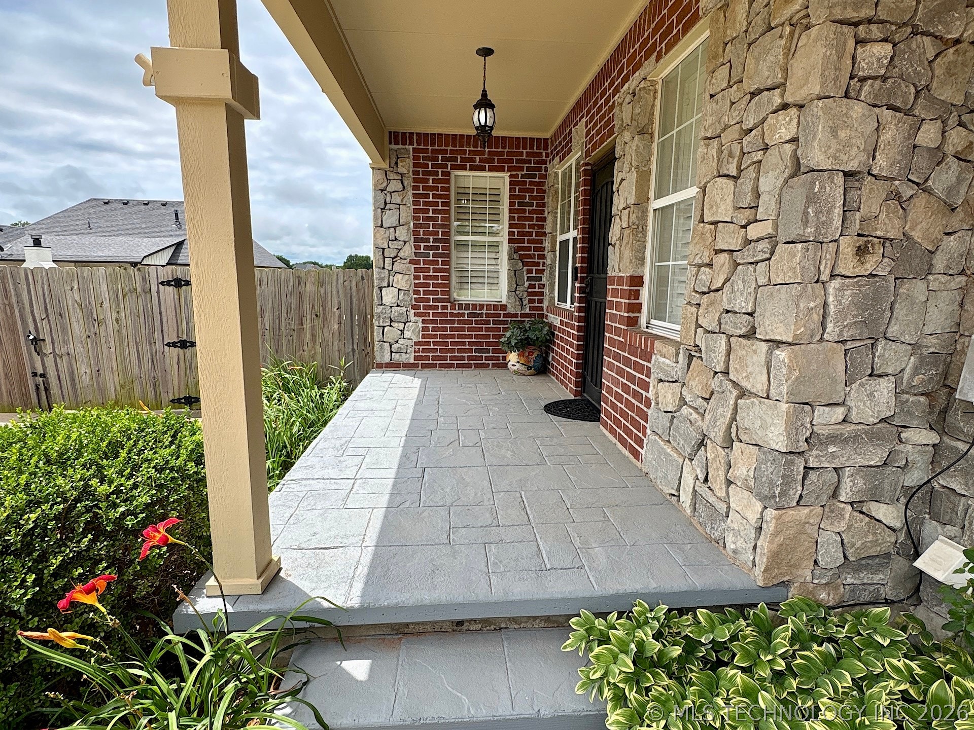 1025 E 13th Street Cushing OK 74023