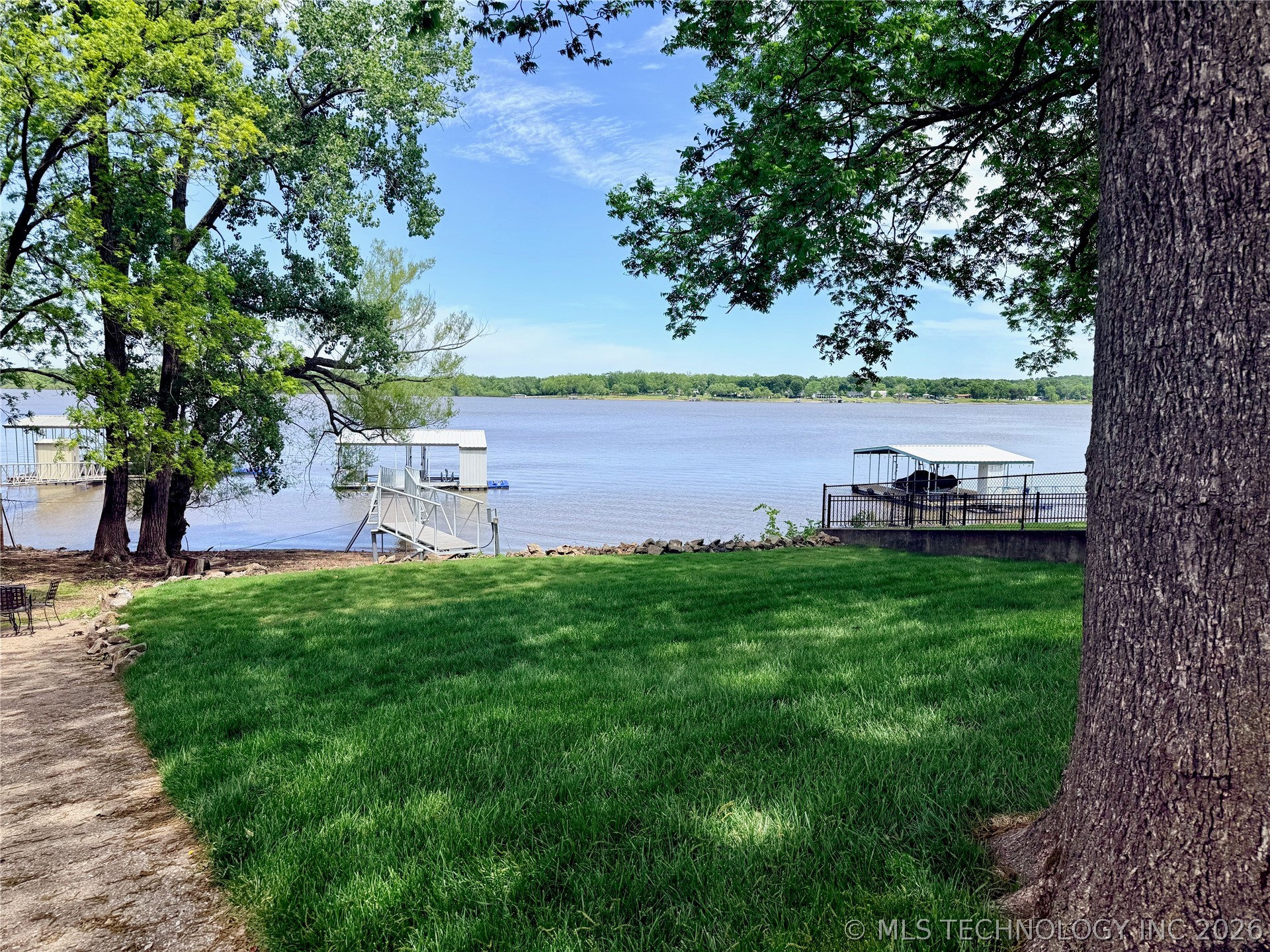 1205 Red Bud Drive Grove OK 74344