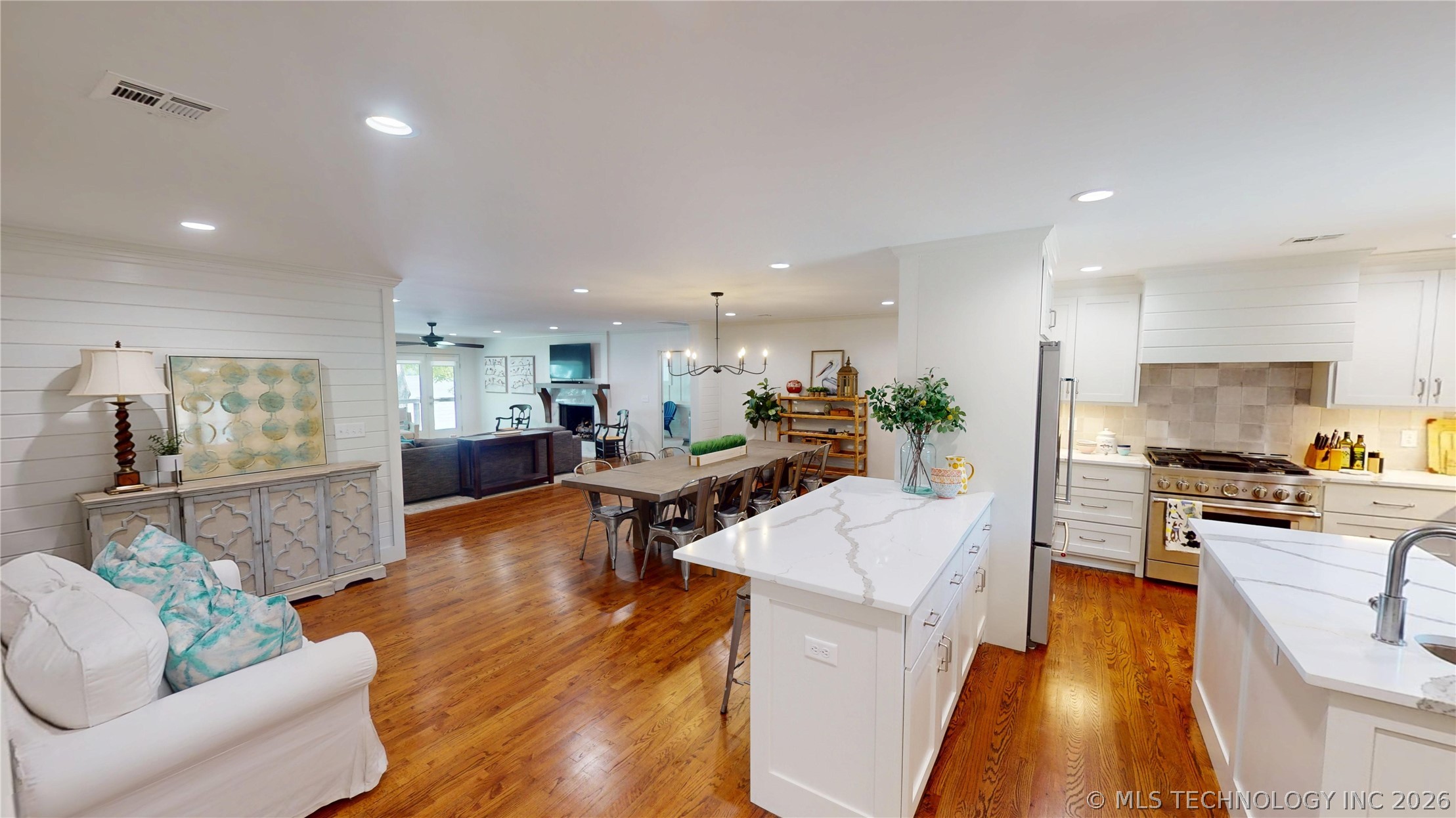 1205 Red Bud Drive Grove OK 74344