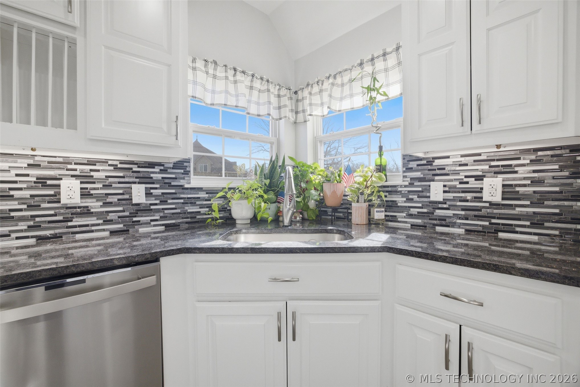 6909 E Galveston Street Broken Arrow OK 74014