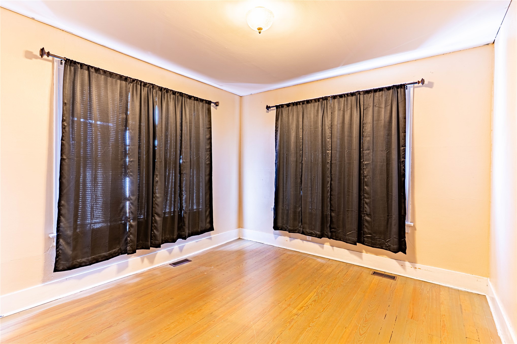 137 W 5th Avenue Bristow OK 74010