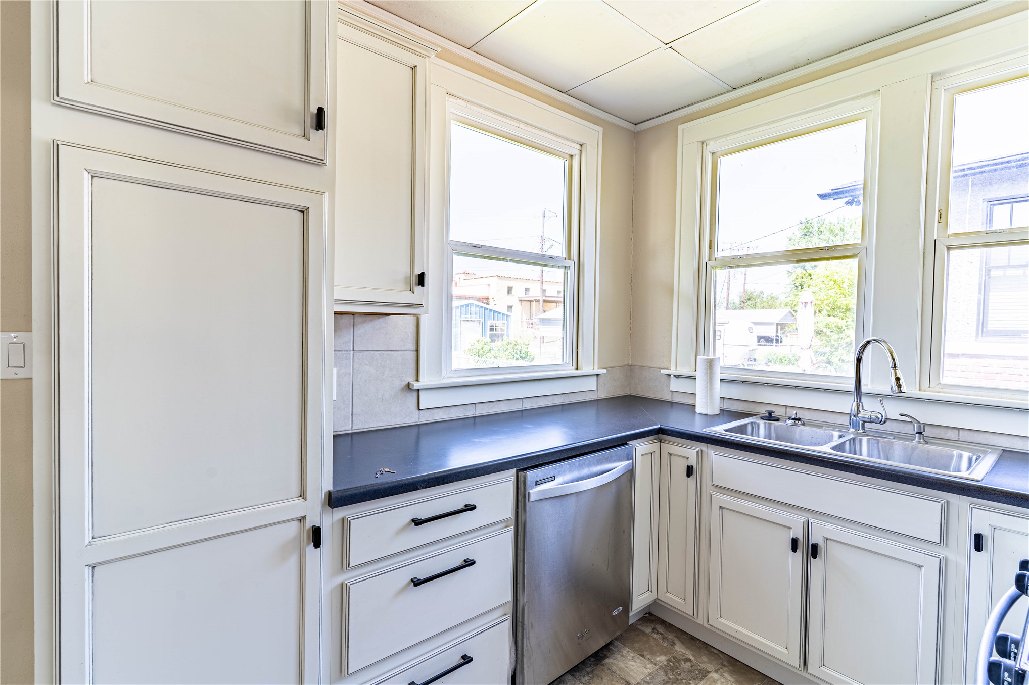 137 W 5th Avenue Bristow OK 74010