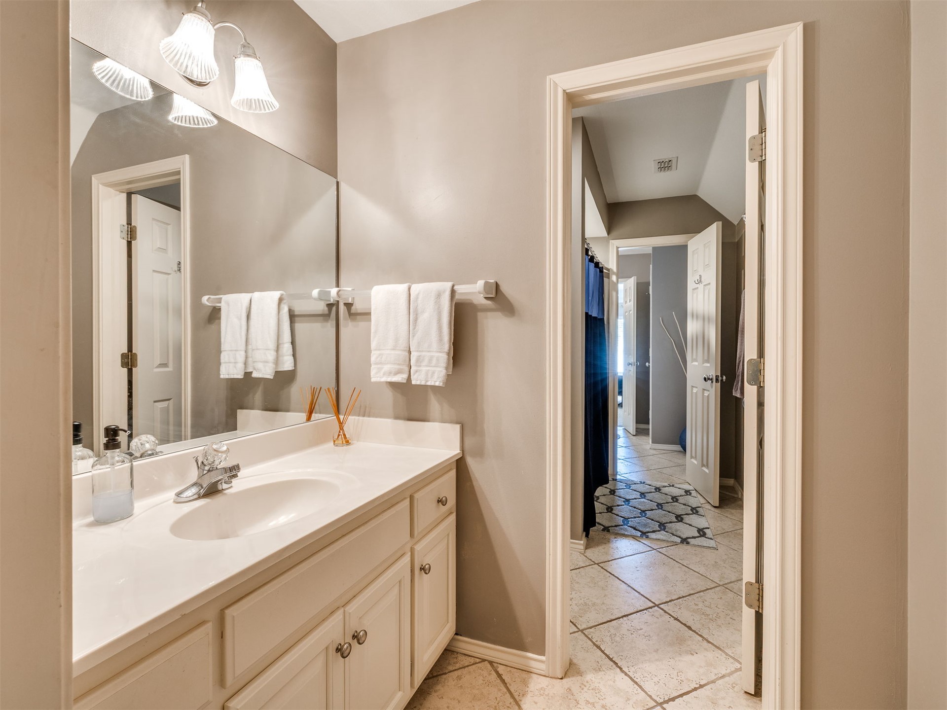9402 S Vandalia Avenue Tulsa OK 74137