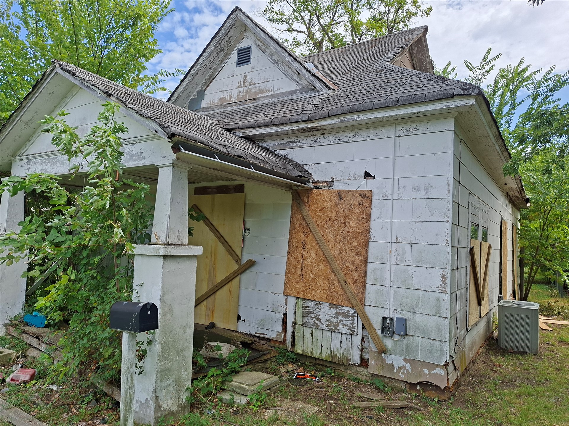 1109 E Broadway Cushing OK 74023