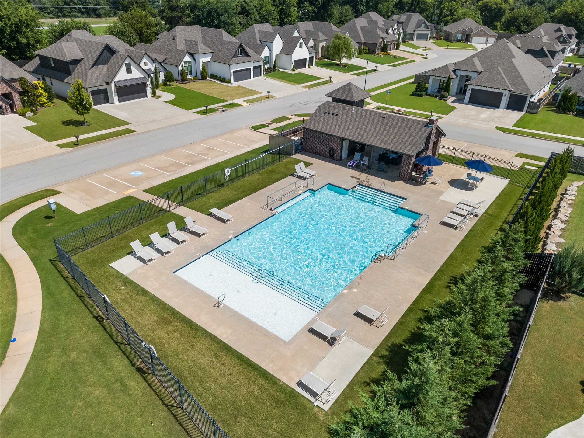 6614 S Willow Place Broken Arrow OK 74011