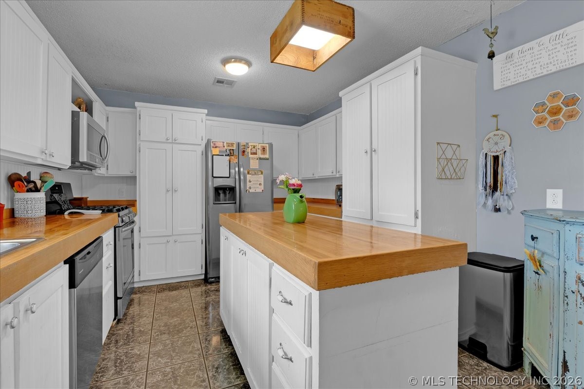 1421 S 257th Eastavenue Catoosa OK 74015