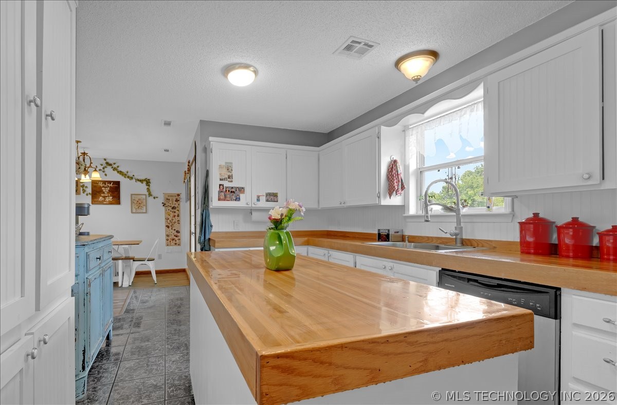 1421 S 257th Eastavenue Catoosa OK 74015