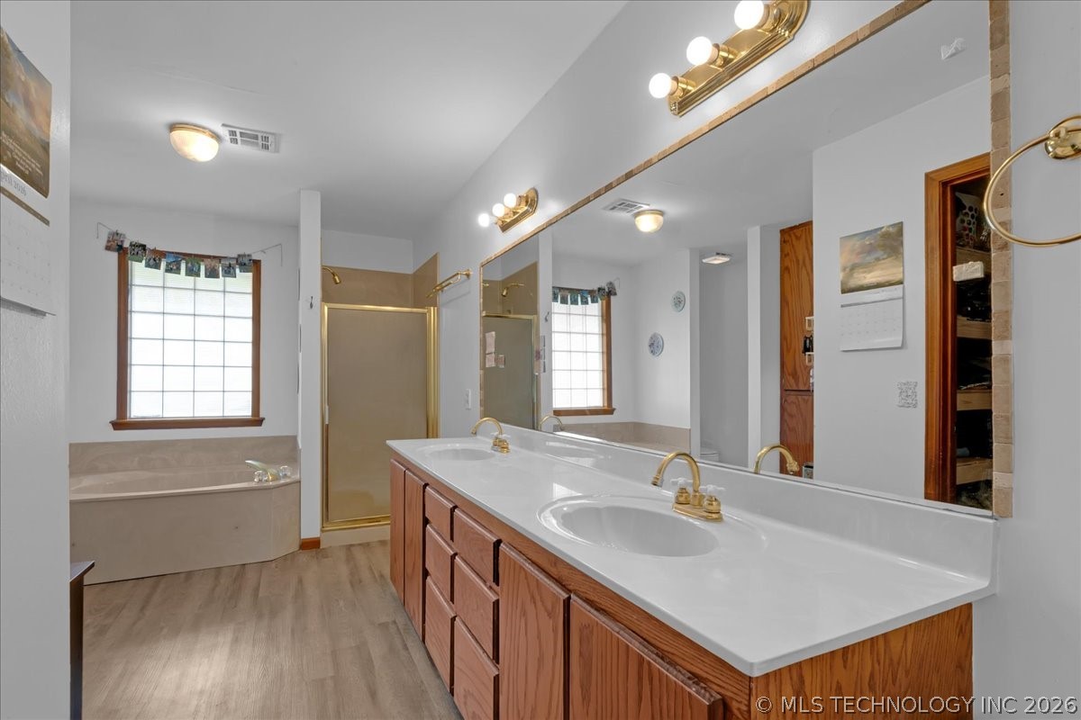 1421 S 257th Eastavenue Catoosa OK 74015