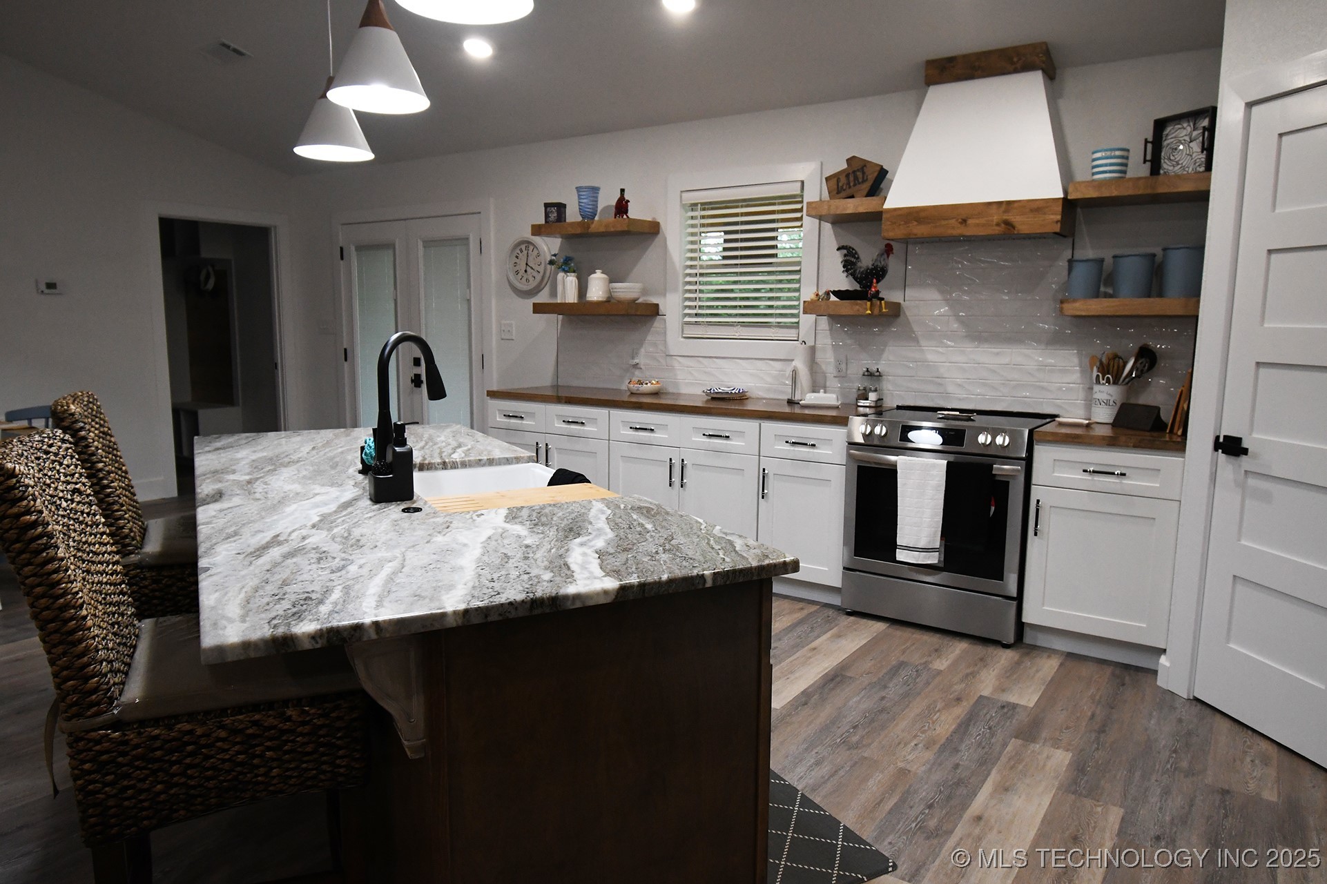 20471 W Chicken Creek Road Cookson OK 74427