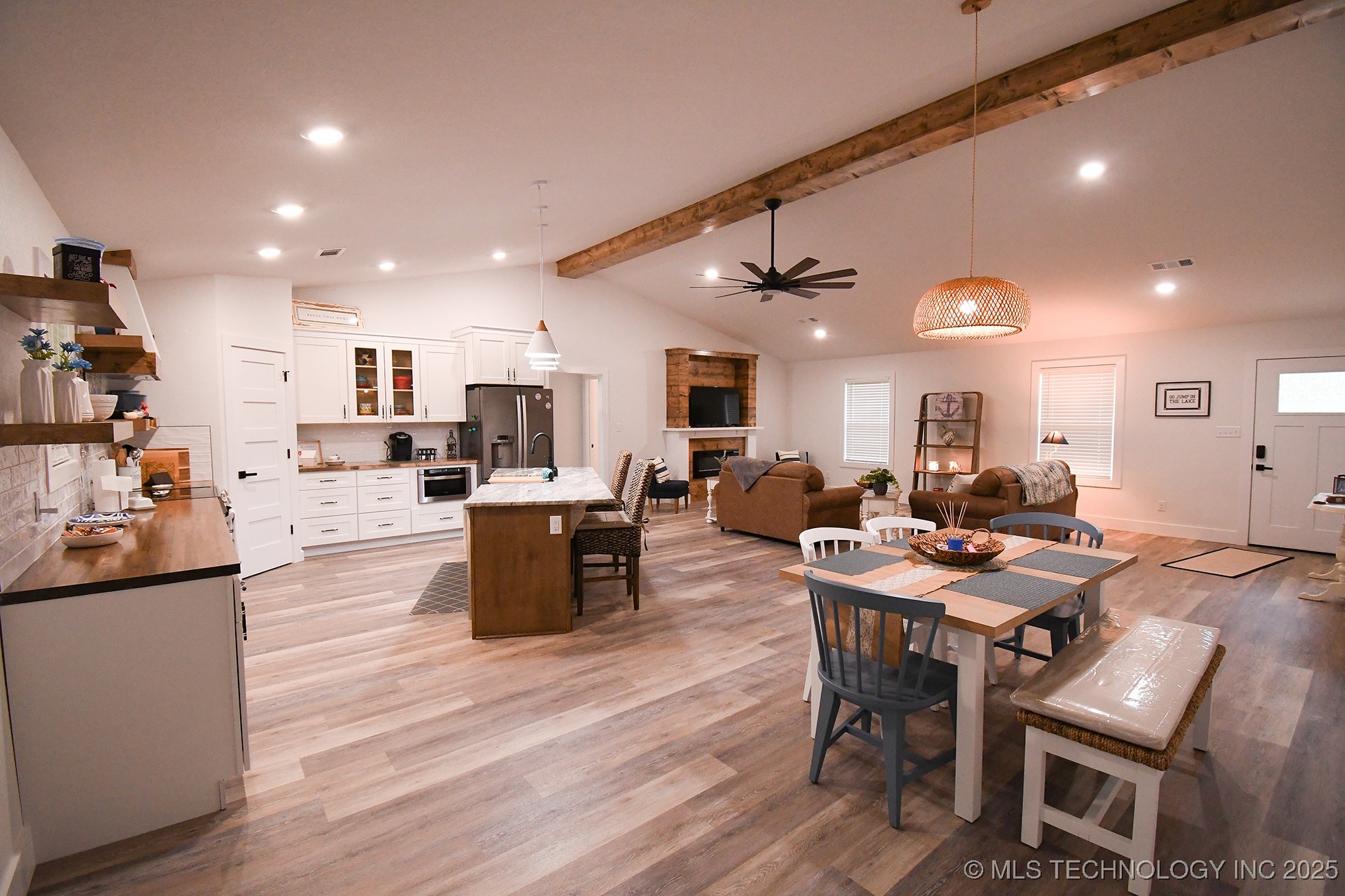 20471 W Chicken Creek Road Cookson OK 74427