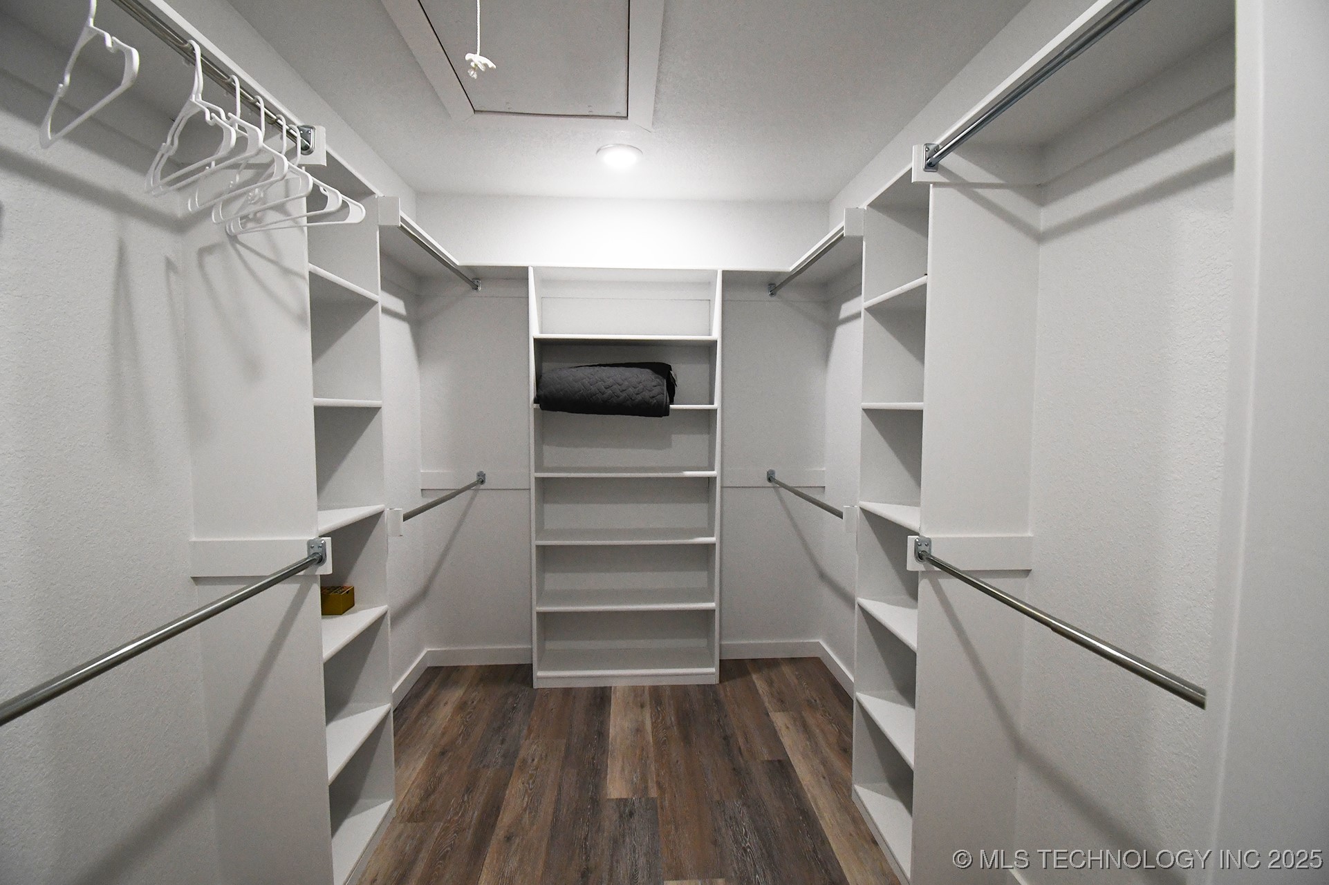 20471 W Chicken Creek Road Cookson OK 74427