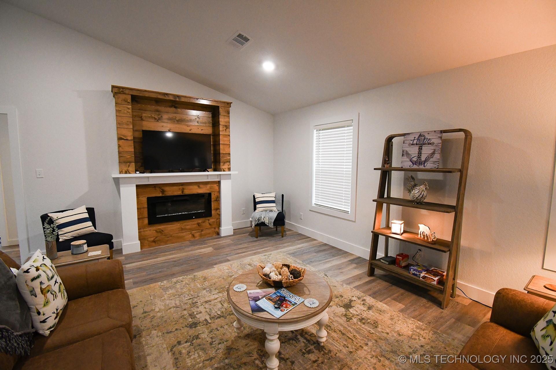 20471 W Chicken Creek Road Cookson OK 74427