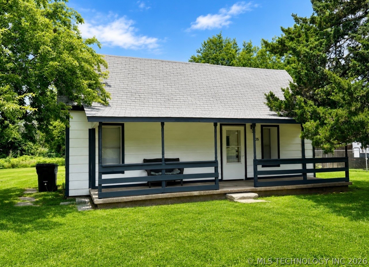 105 S Maytubby Street Kingston OK 73439