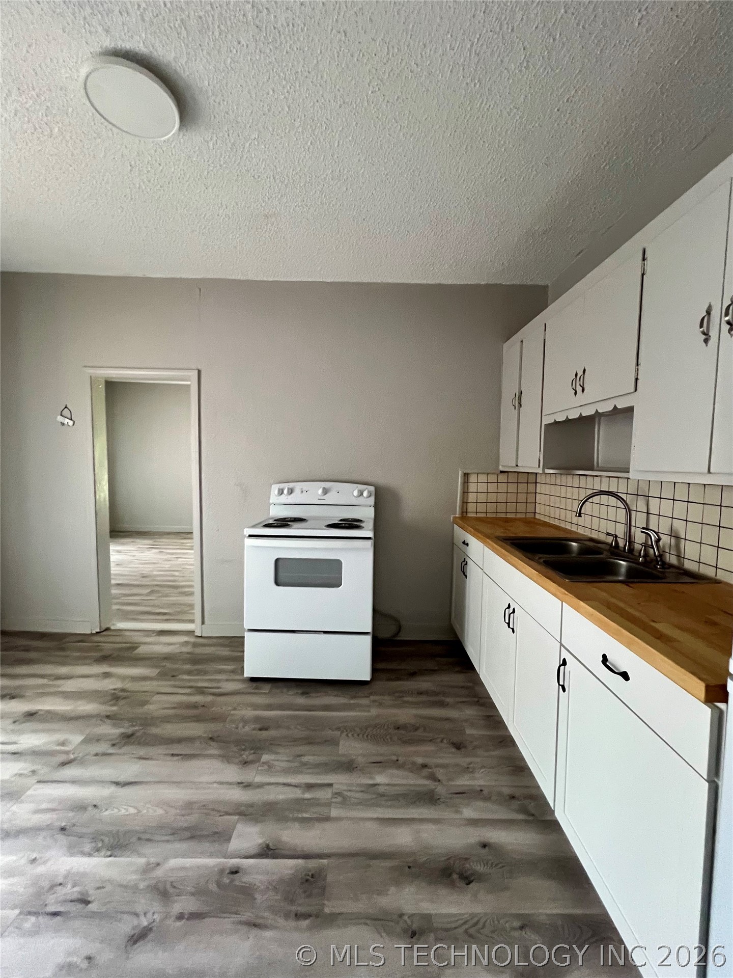 105 S Maytubby Street Kingston OK 73439