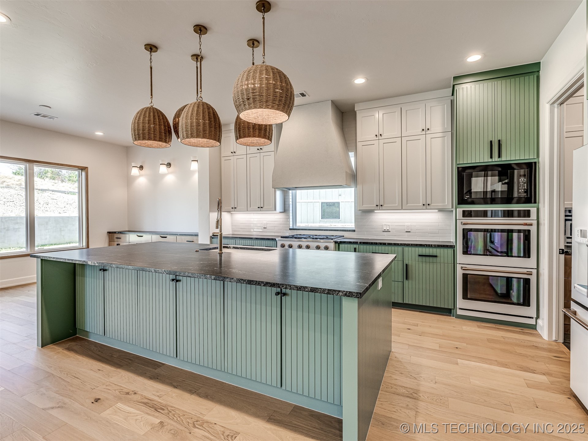 12145 Sunrise Ridge Loop Kingston OK 73439