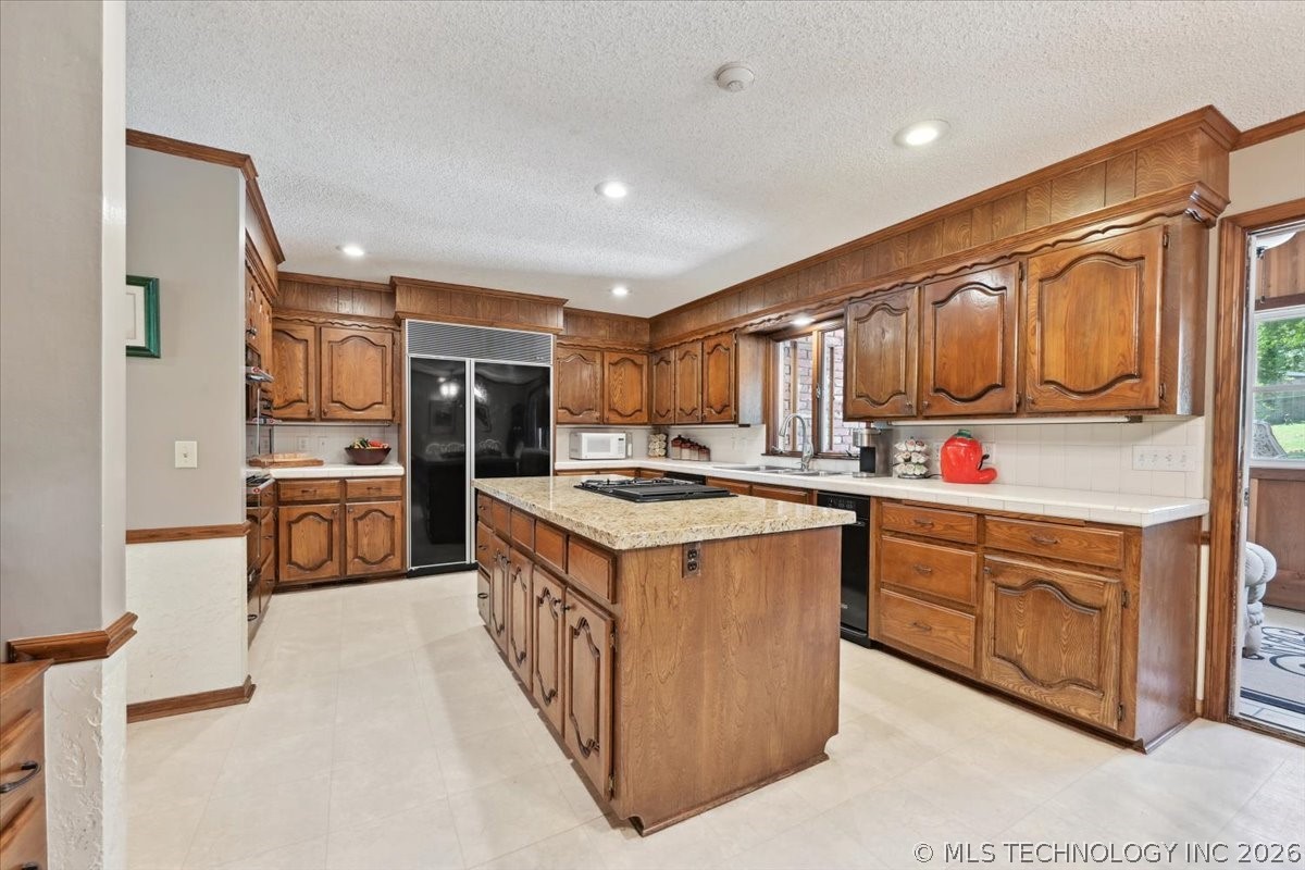 2956 E 69th Street Tulsa OK 74136