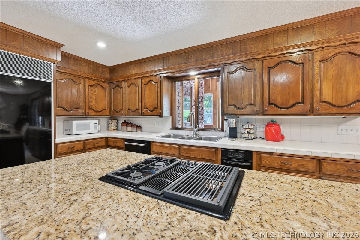 2956 E 69th Street Tulsa OK 74136