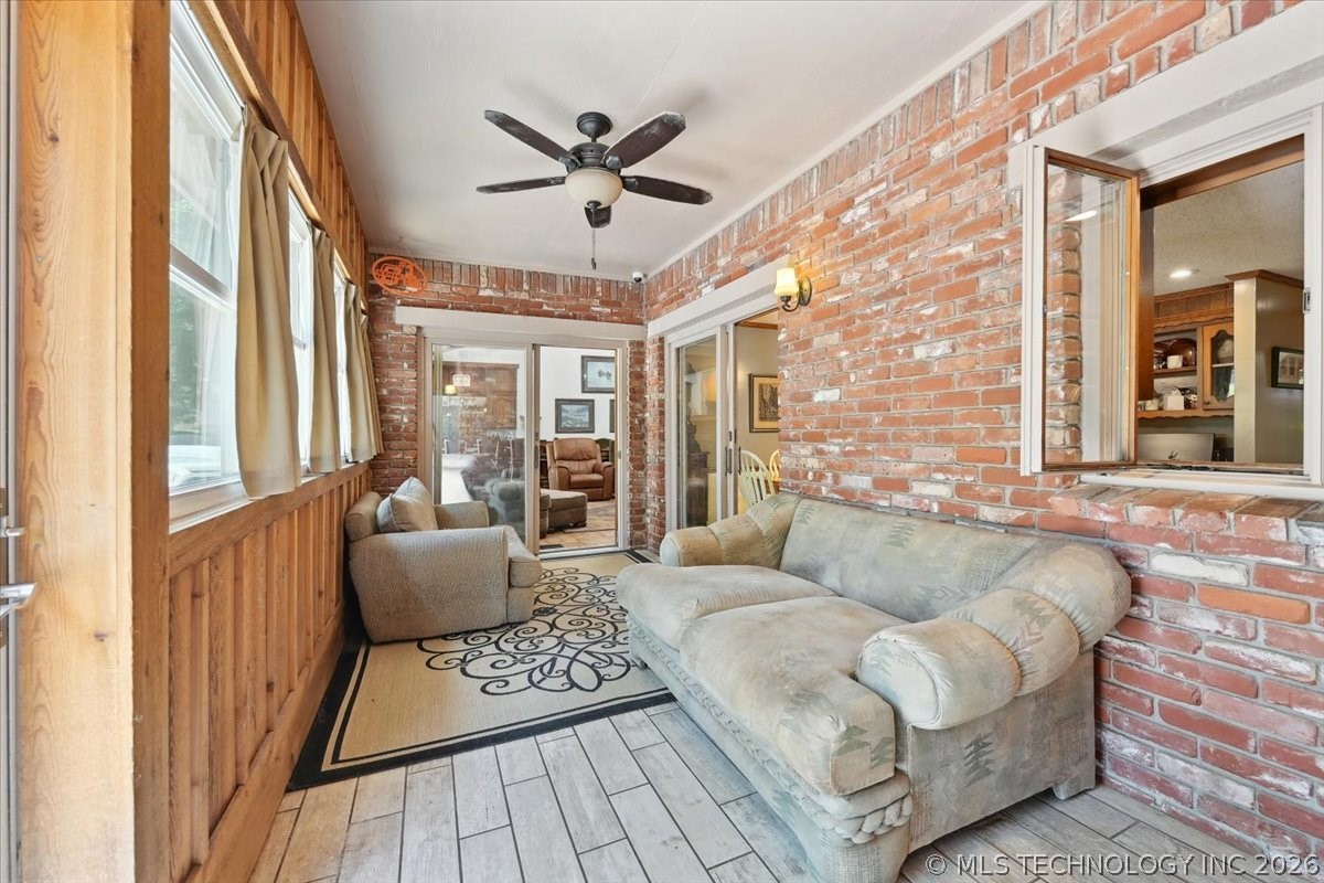 2956 E 69th Street Tulsa OK 74136
