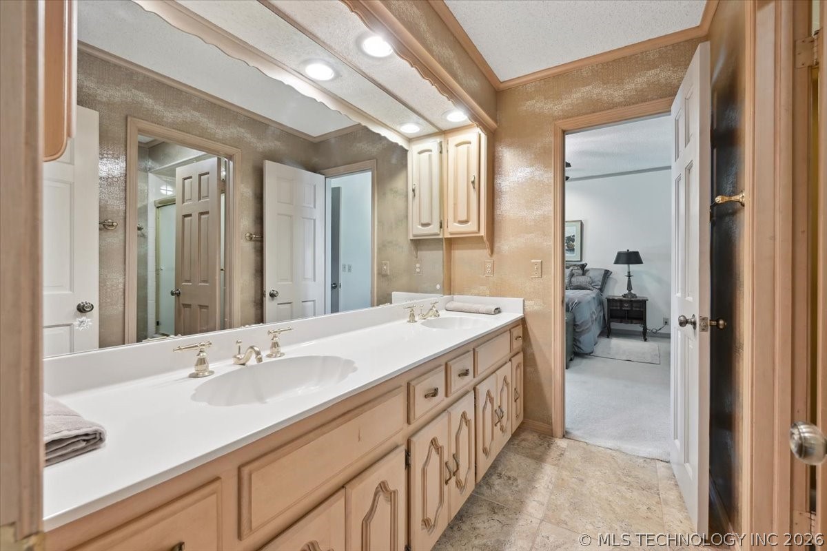 2956 E 69th Street Tulsa OK 74136