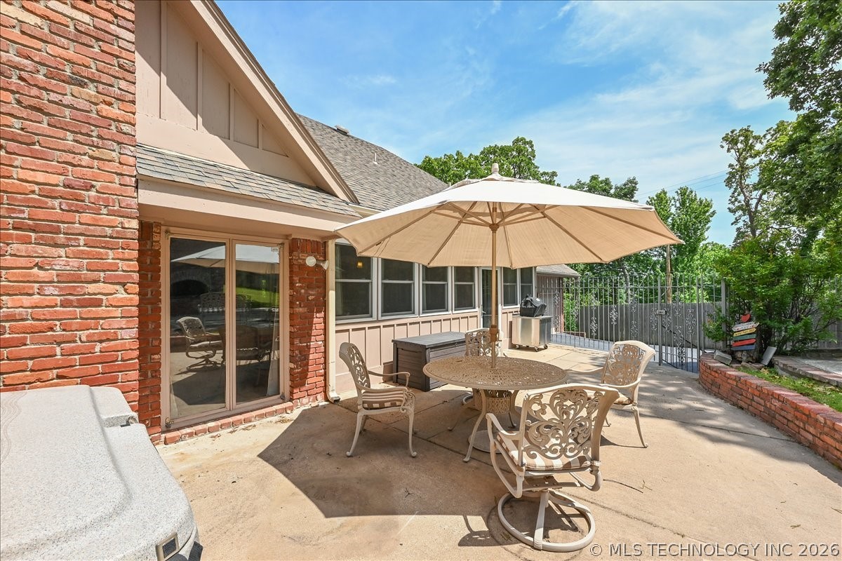 2956 E 69th Street Tulsa OK 74136