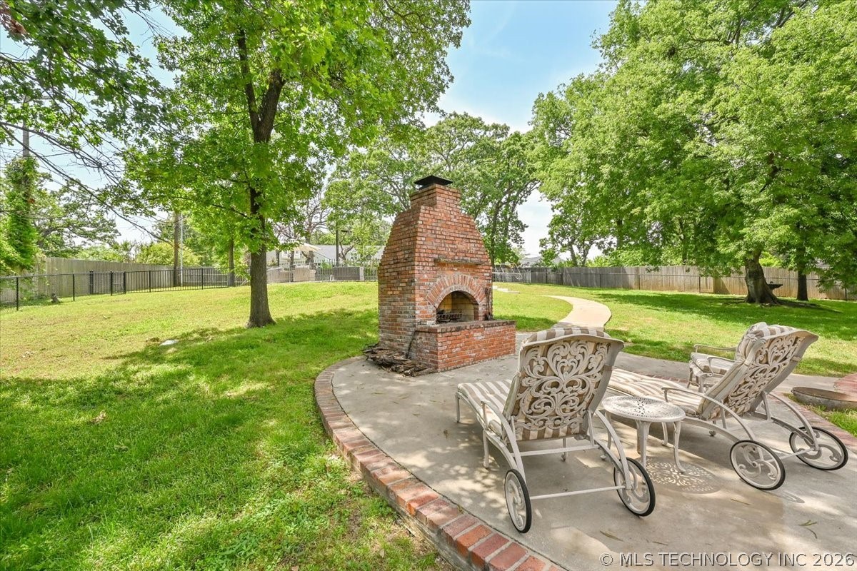 2956 E 69th Street Tulsa OK 74136