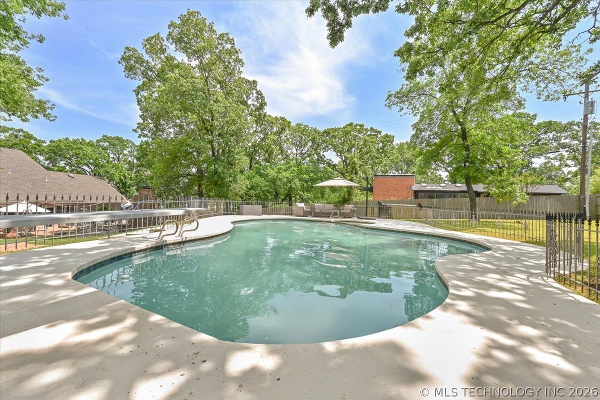 2956 E 69th Street Tulsa OK 74136