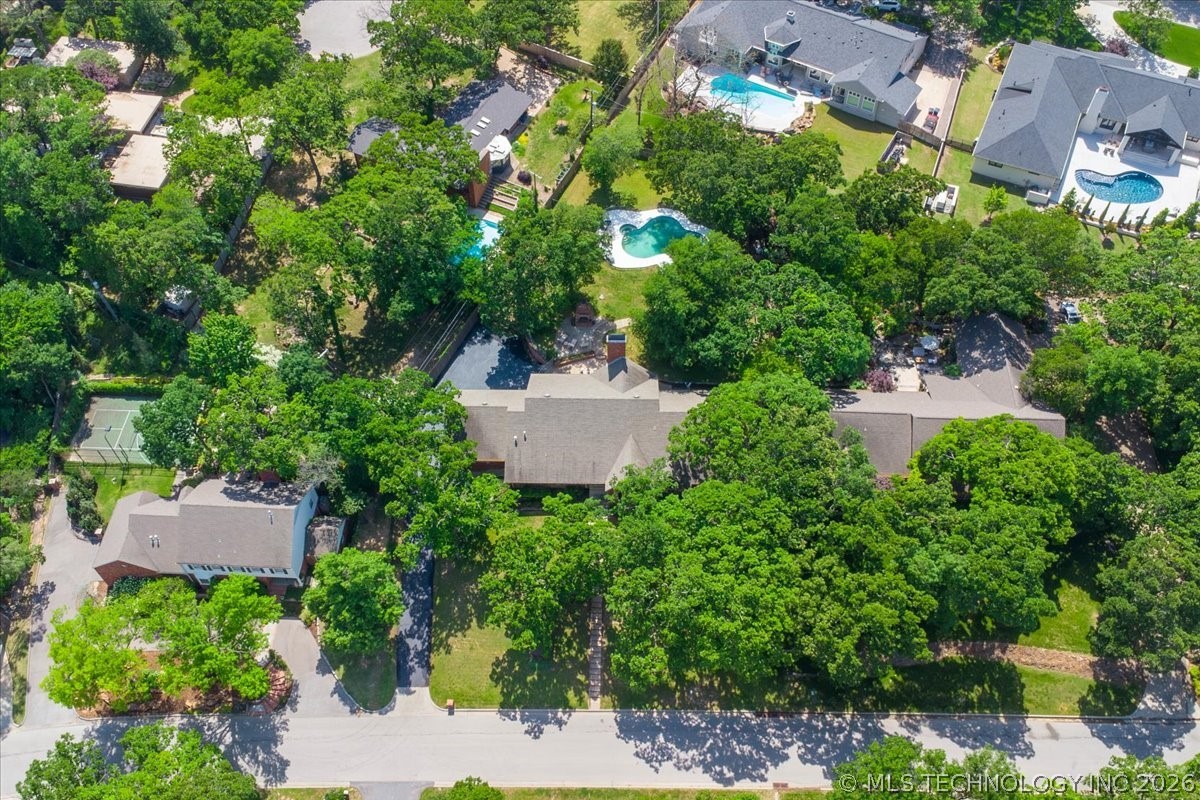 2956 E 69th Street Tulsa OK 74136