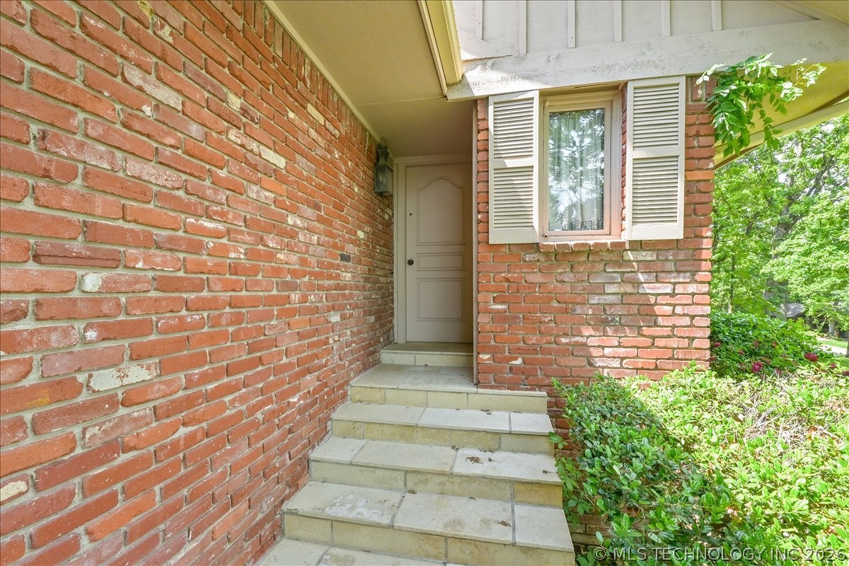 2956 E 69th Street Tulsa OK 74136
