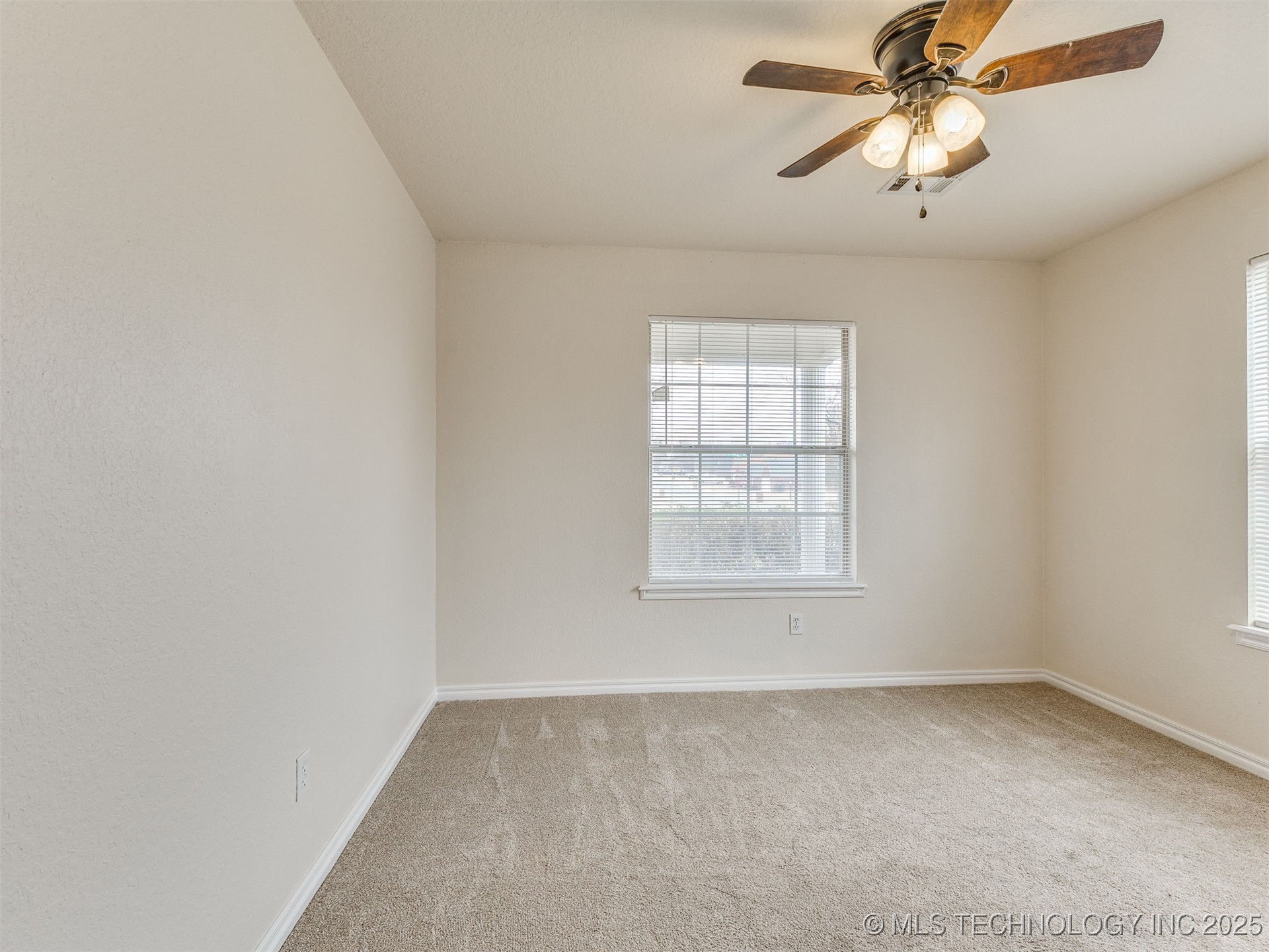 10592 E 142nd Street N Collinsville OK 74021