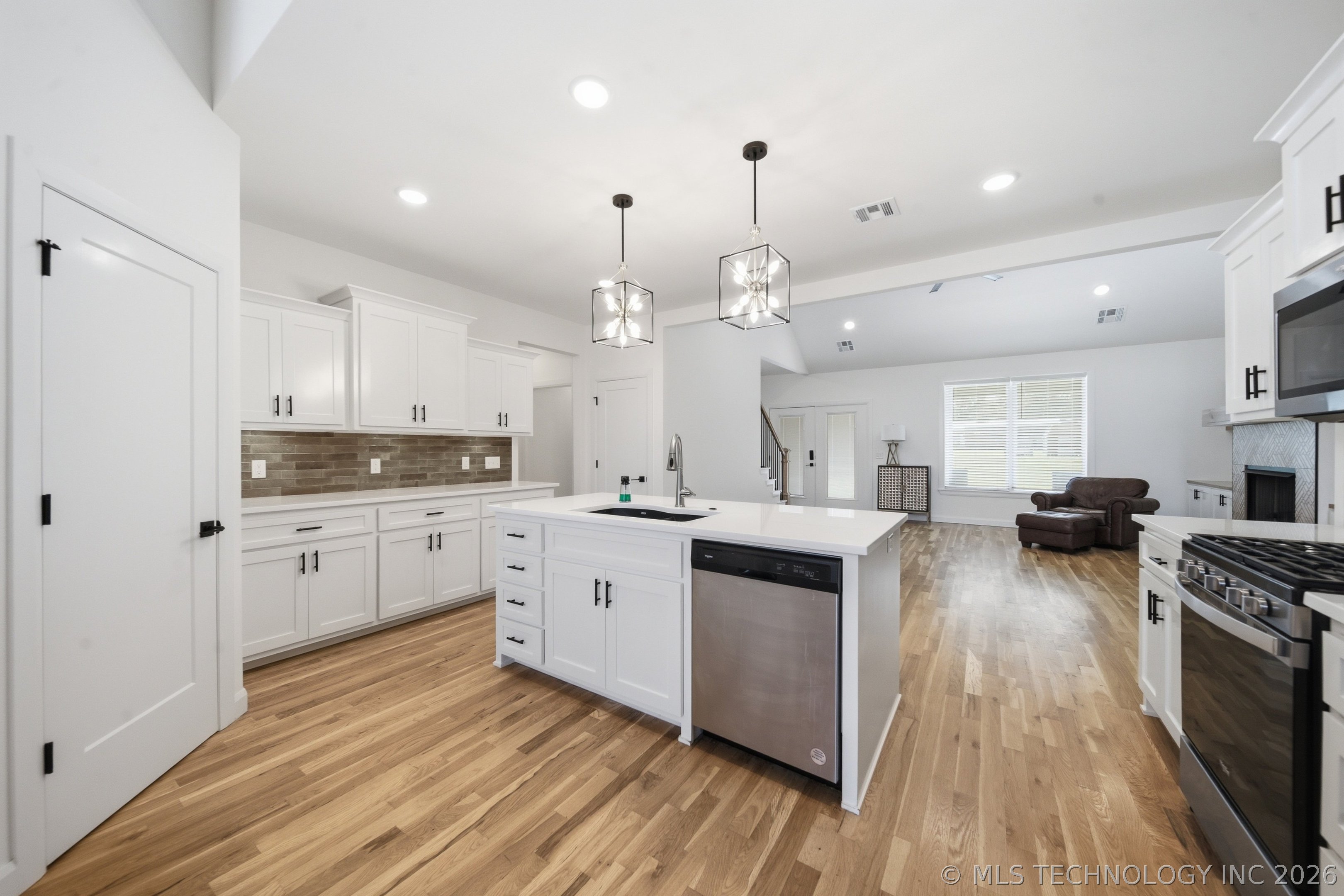 817 N 24th Street Collinsville OK 74021