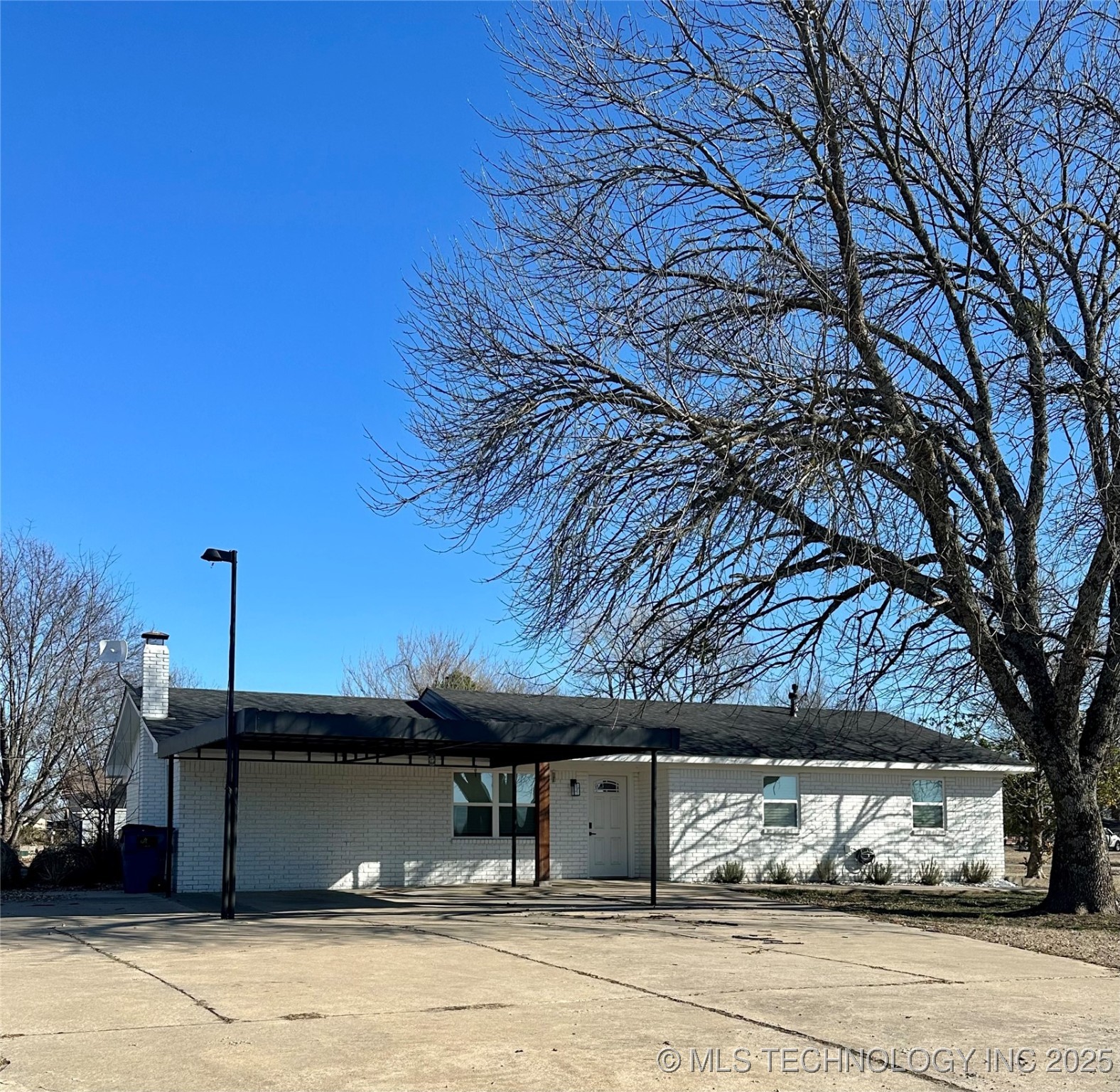 406 S County Line Allen OK 74825