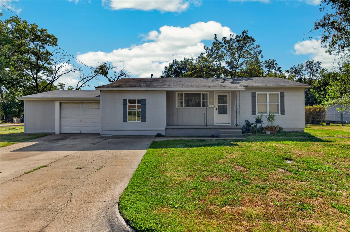 622 N Cherokee Avenue Dewey OK 74029