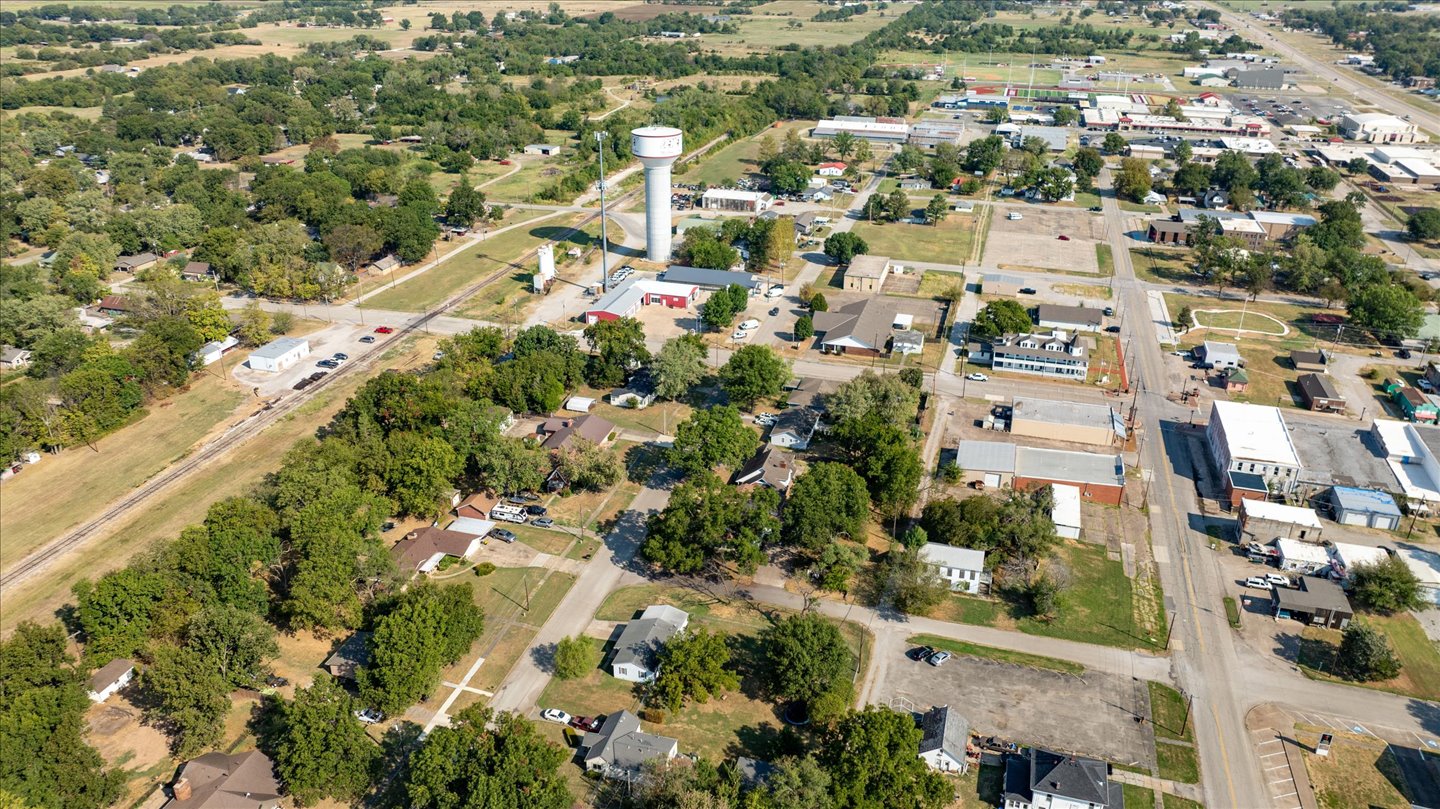 622 N Cherokee Avenue Dewey OK 74029
