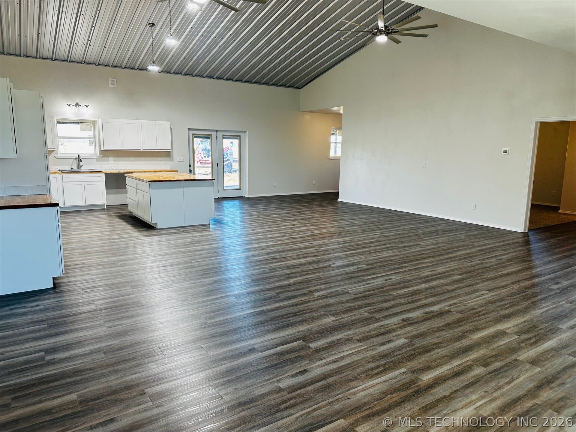 1105 S Lark Street Coalgate OK 74538