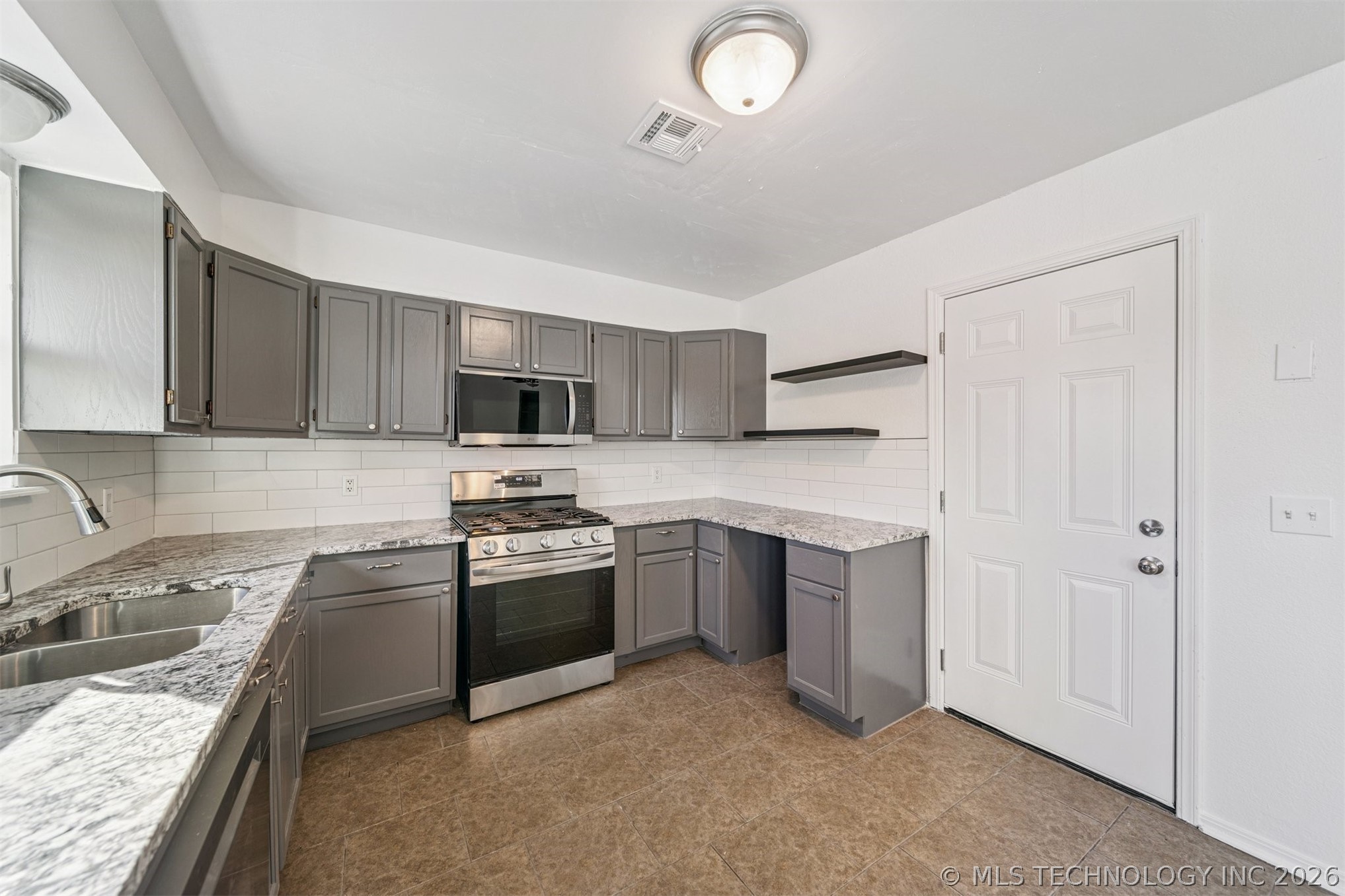 582 E 133rd Place Glenpool OK 74033