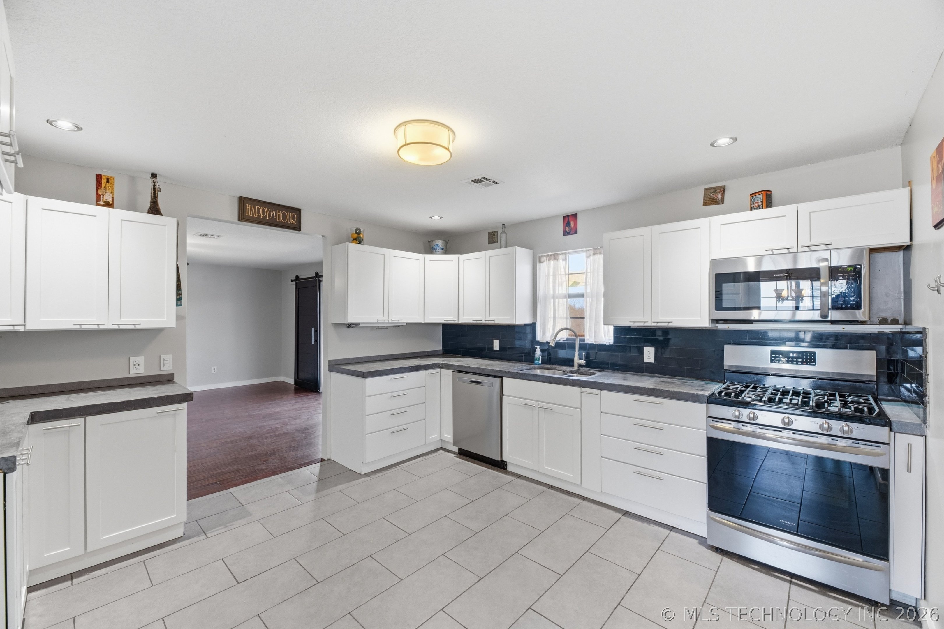 15201 S 4100 Road Claremore OK 74017