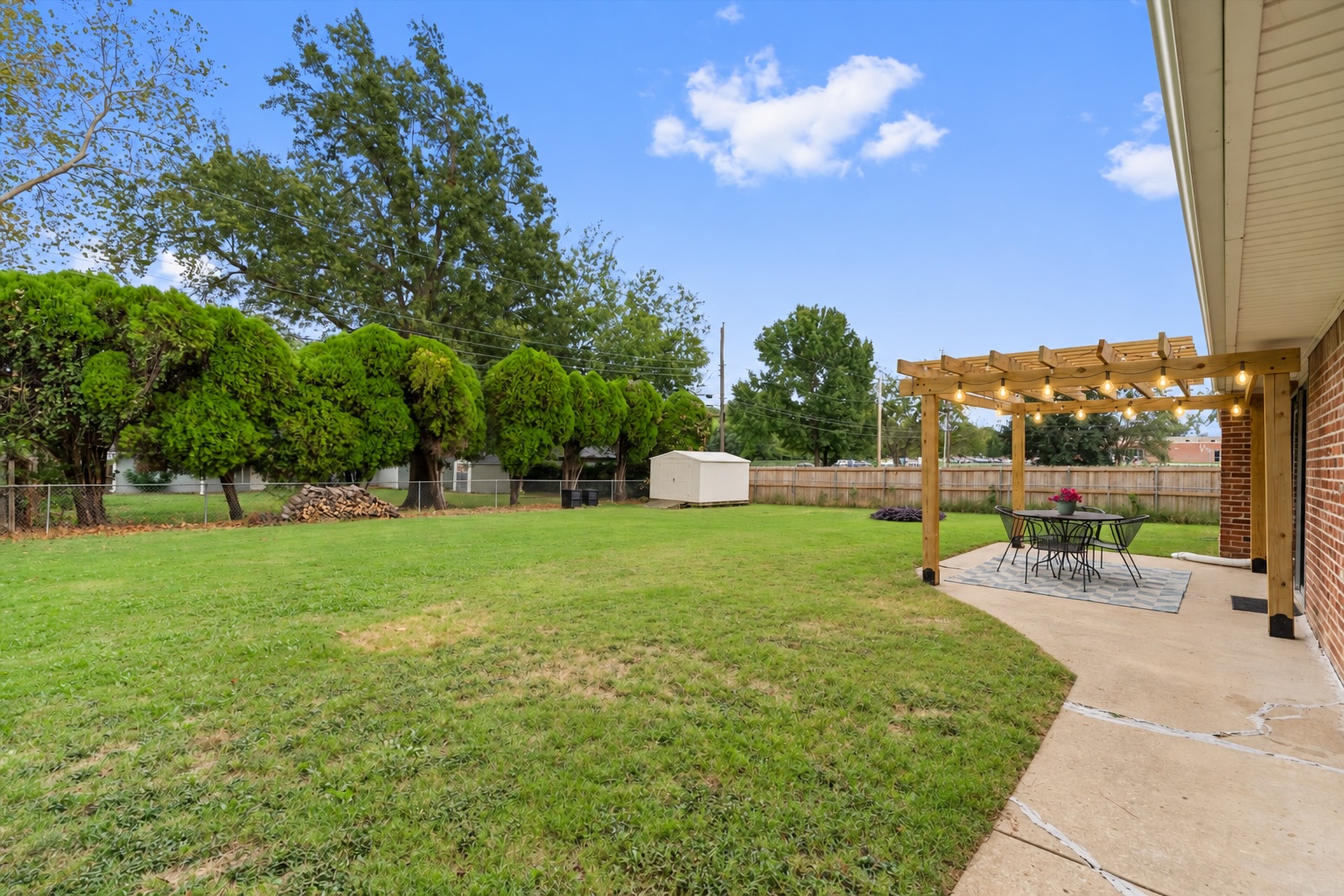 1250 Macklyn Lane Bartlesville OK 74006