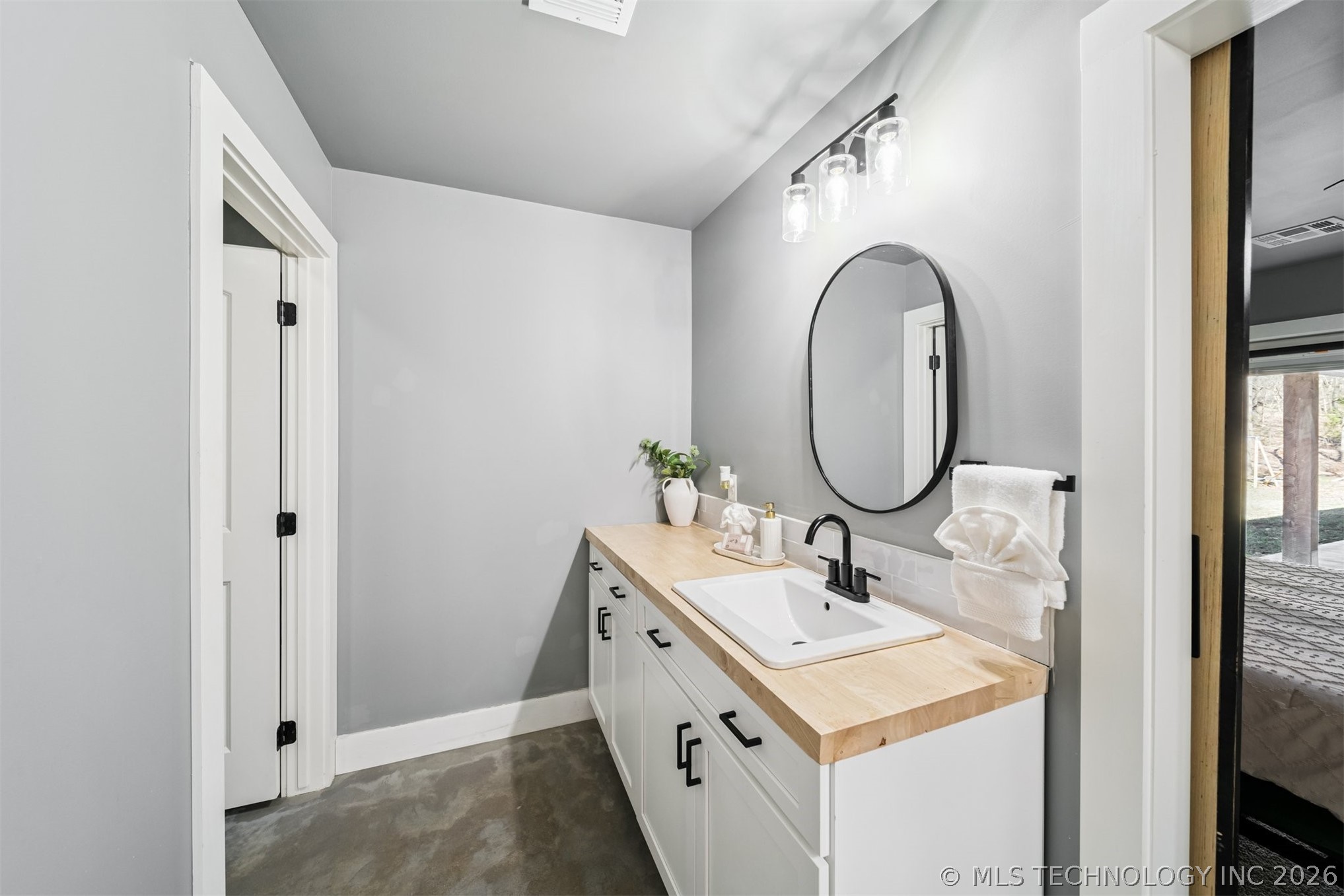 20870 S 4250 Road Claremore OK 74019