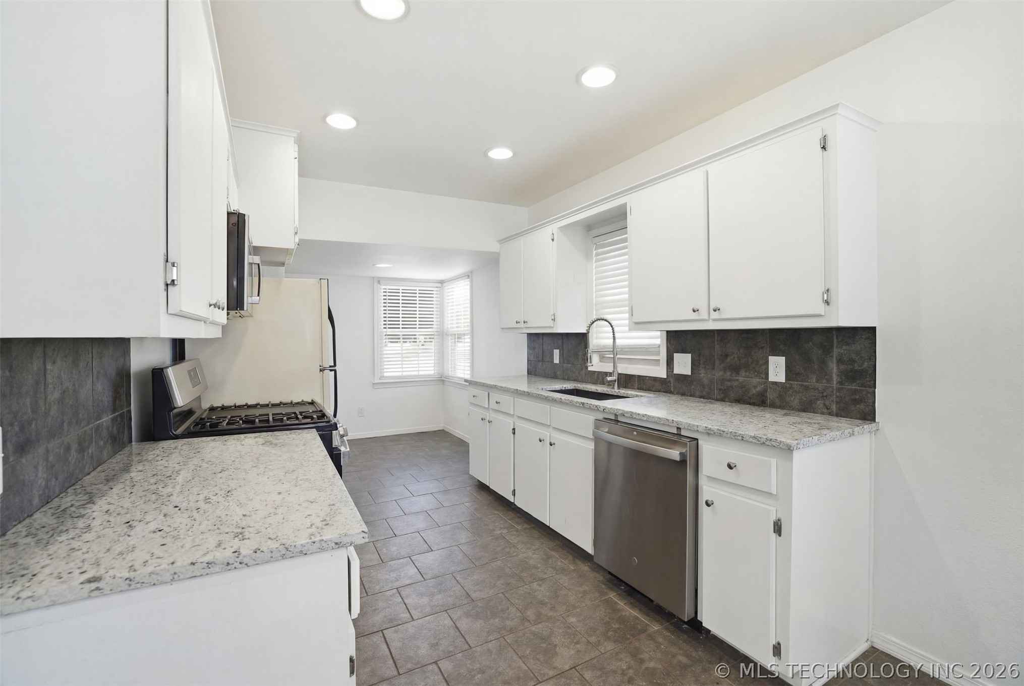 1332 S Knoxville Avenue Tulsa OK 74112