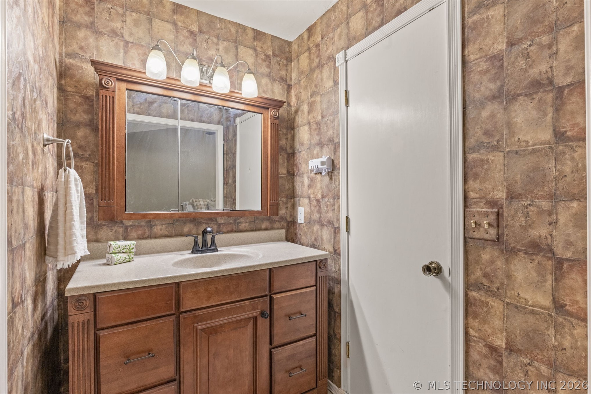 2620 W Broadway Street Broken Arrow OK 74012