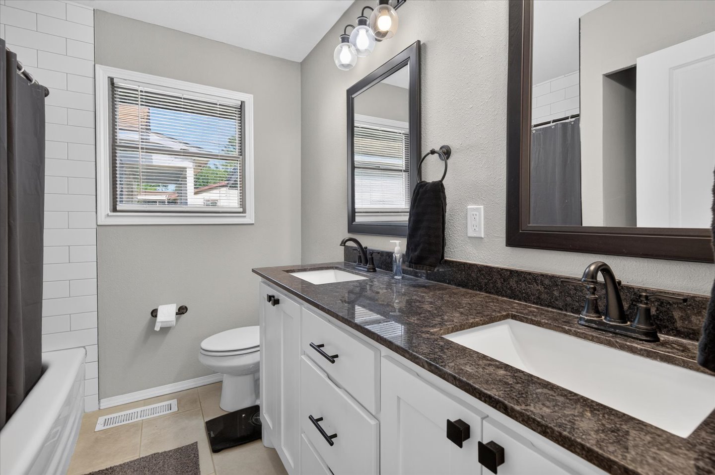 107 Mockingbird Bartlesville OK 74003