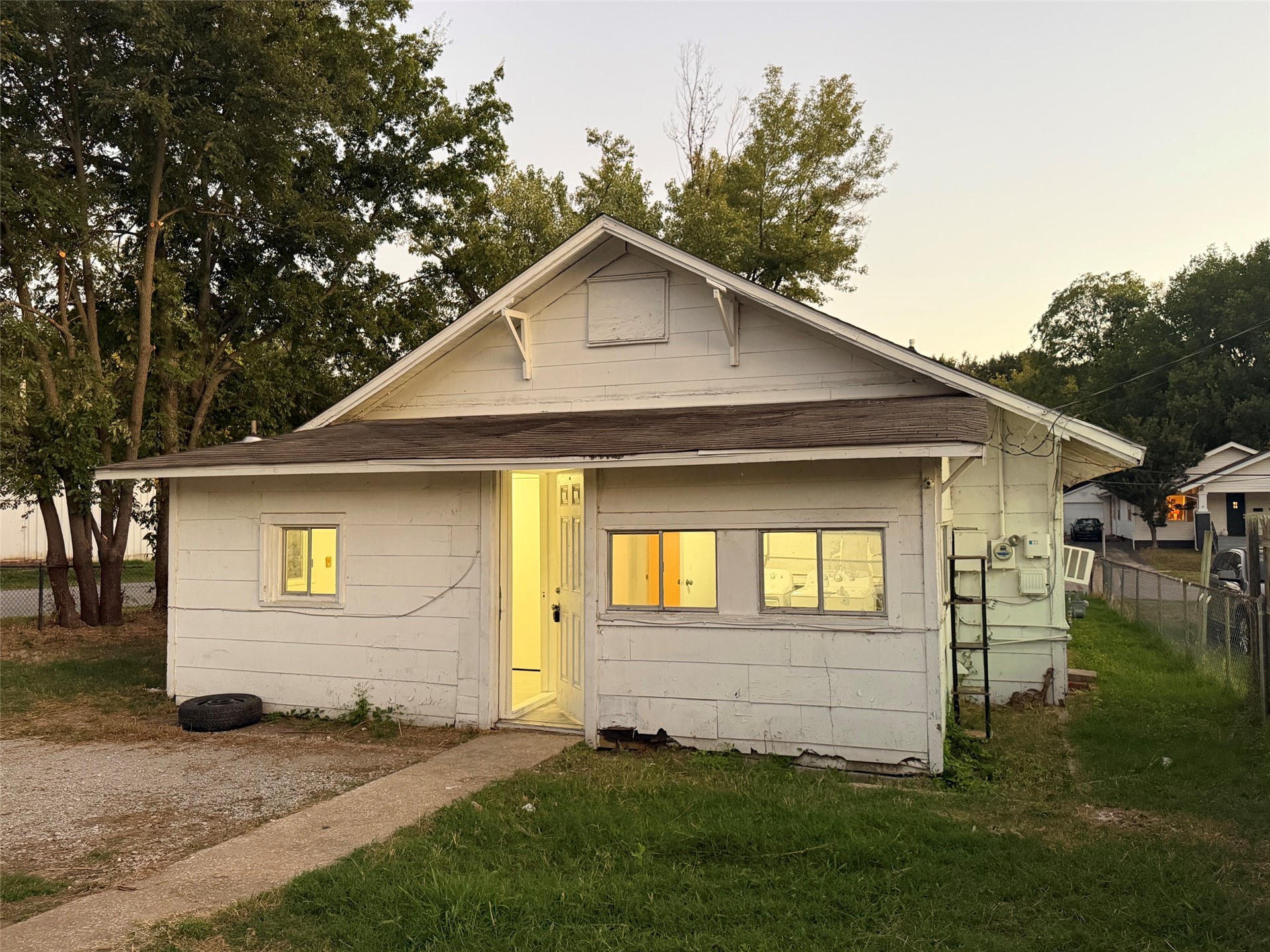 1903 W Easton Court Tulsa OK 74127