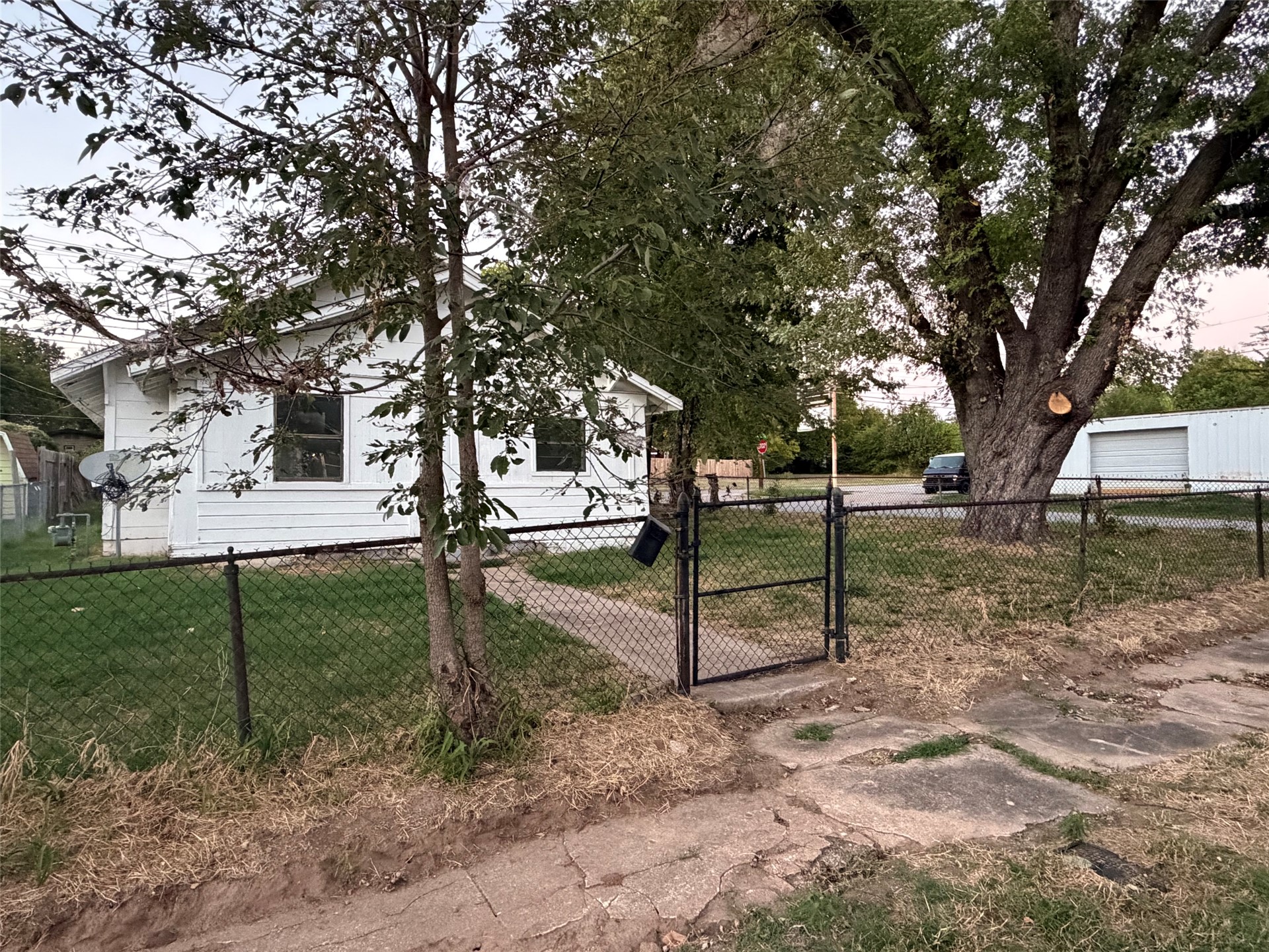 1903 W Easton Court Tulsa OK 74127