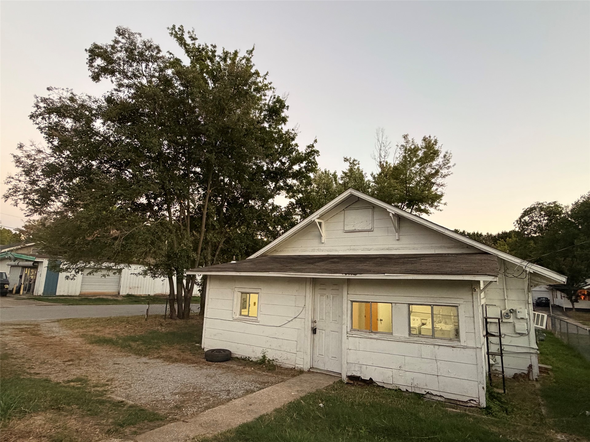 1903 W Easton Court Tulsa OK 74127