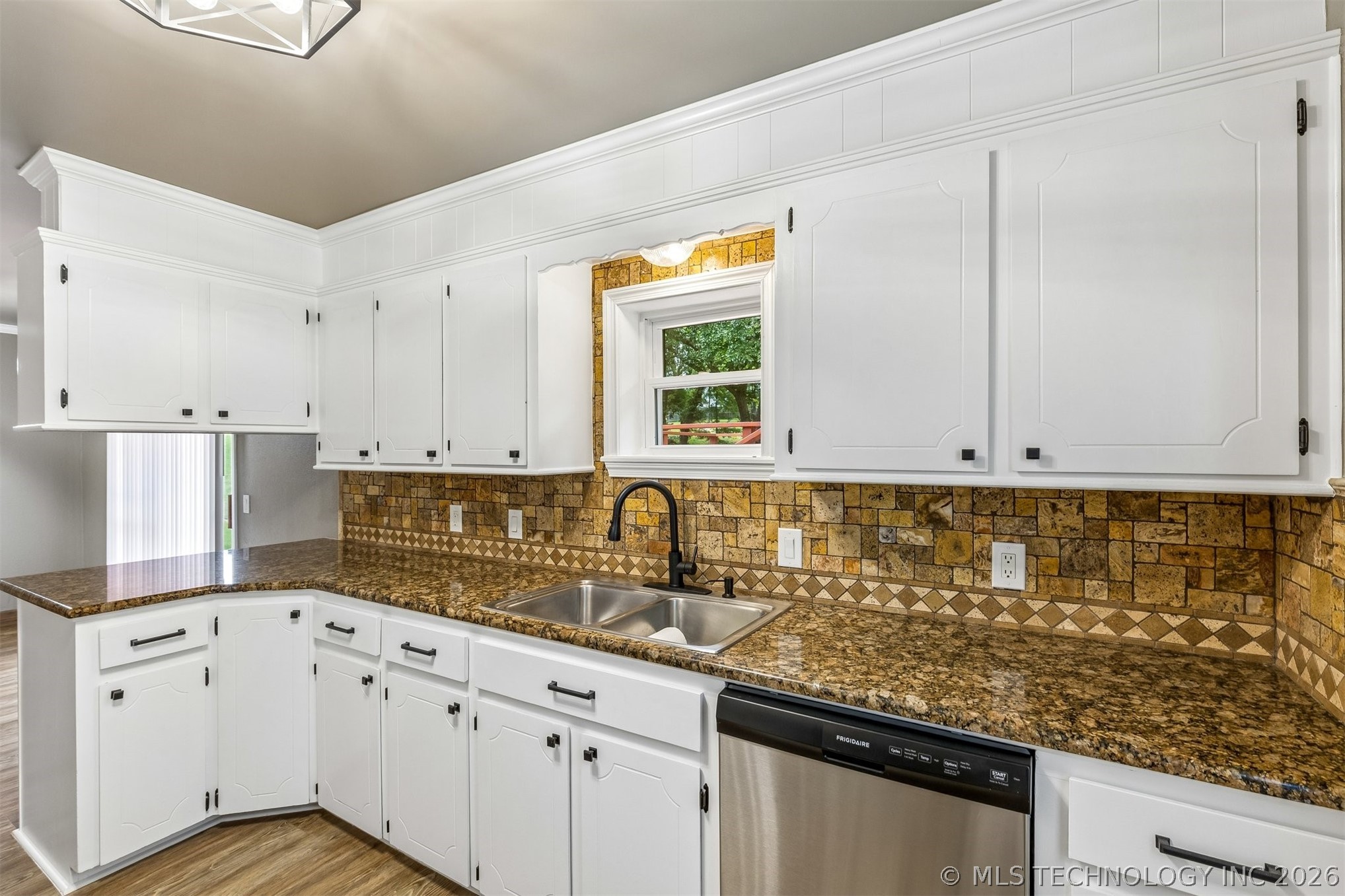 813 E Teresa Avenue Sapulpa OK 74066