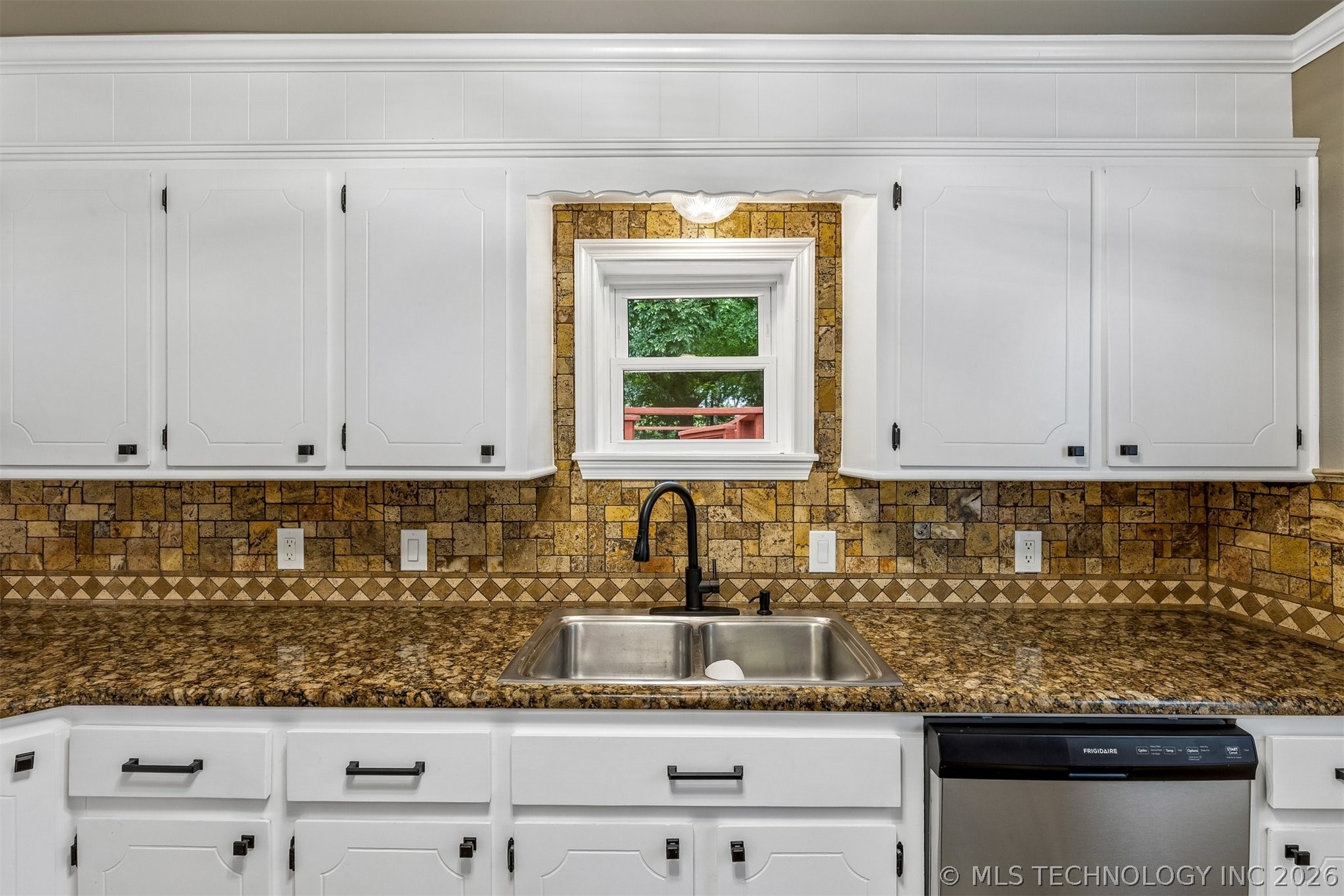 813 E Teresa Avenue Sapulpa OK 74066